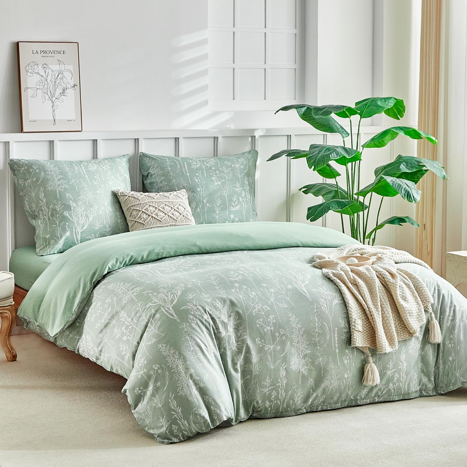 Tokokimo King Size Duvet Cover Sets 4 Piece Sage Green Bedding Set including Fitted Sheet