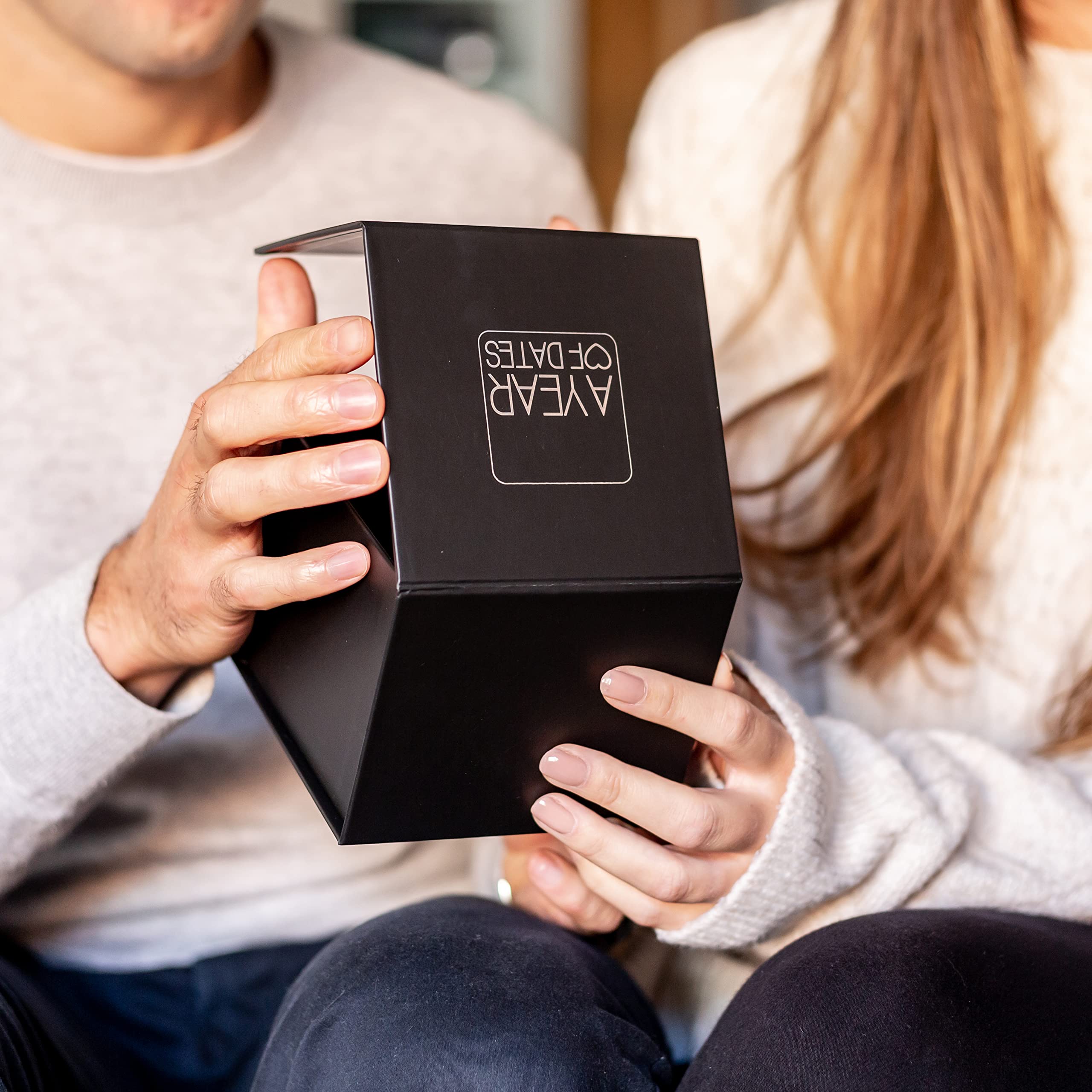 A Year Of Dates: Surprise Edition - Geschenk für Paare zu