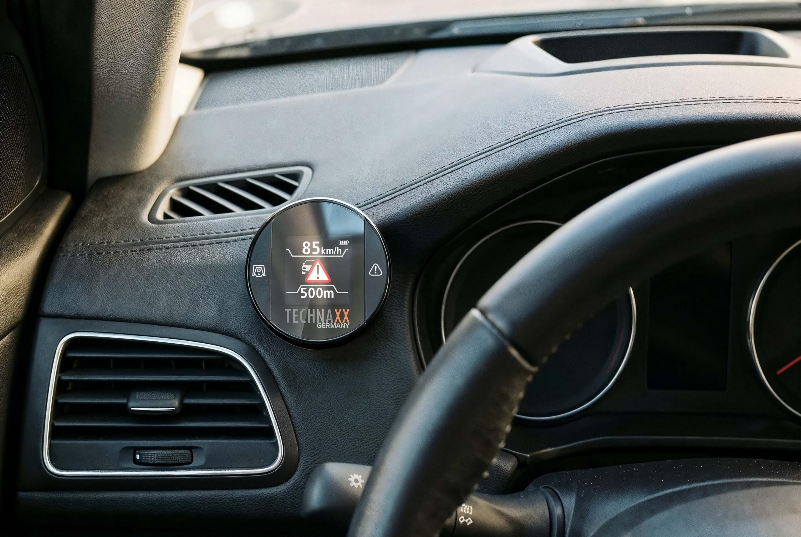 Technaxx Radarwarner mit Blitzer.de – Straßenverkehrswarner mit Display, Gefahren- & Geschwindigkeitswarnung, Echtzeit-Anzeige, Auto-Aktivierung, kompatibel mit Apple CarPlay & Android Auto - TX-388