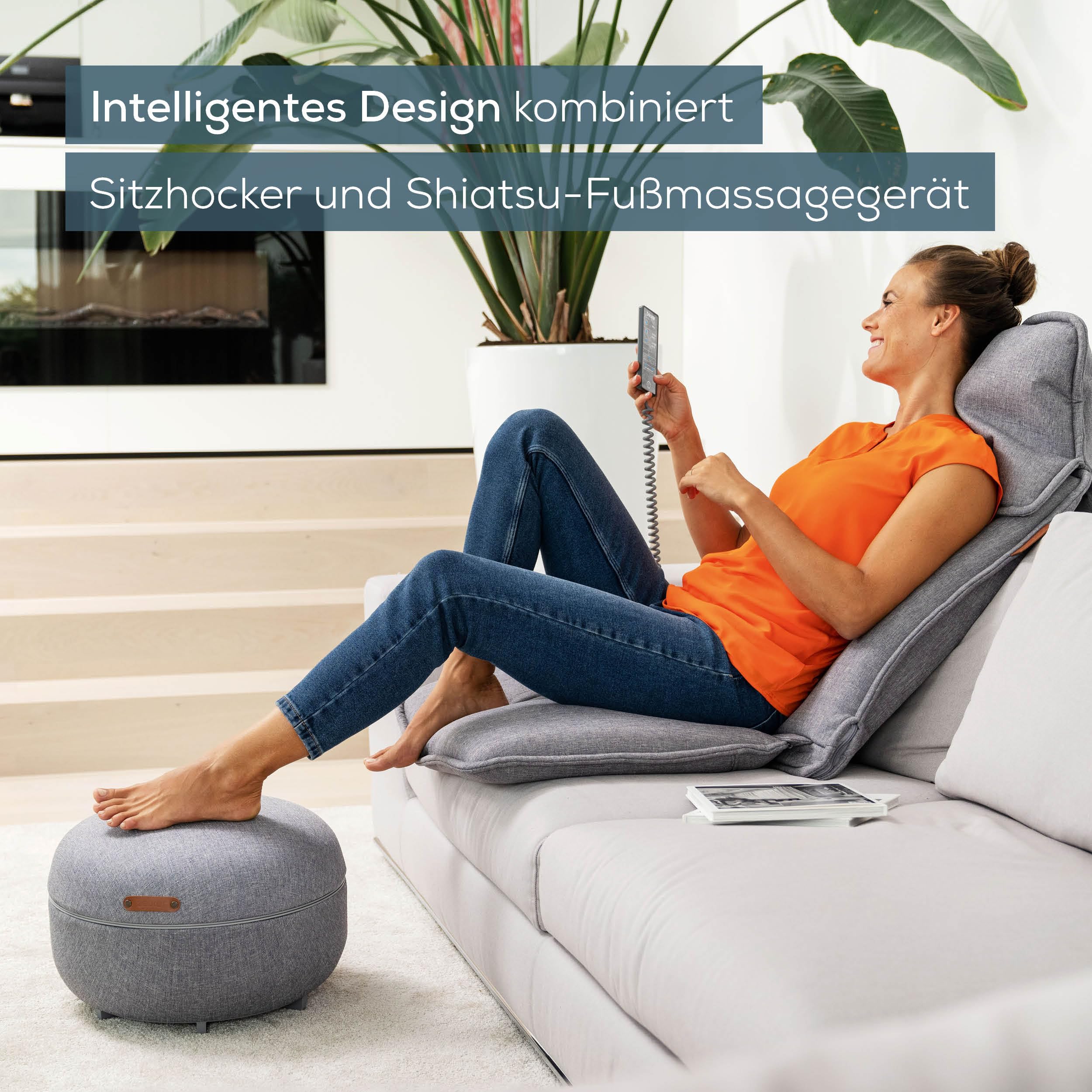 Beurer FM 120 2-in-1 Shiatsu-Fußmassagegerät und moderner Sitzhocker, wohltuende Luftkompressionsmassage zur Entspannung und Regeneration, mit zuschaltbarer Wärmefunktion, hochwertiges Textil