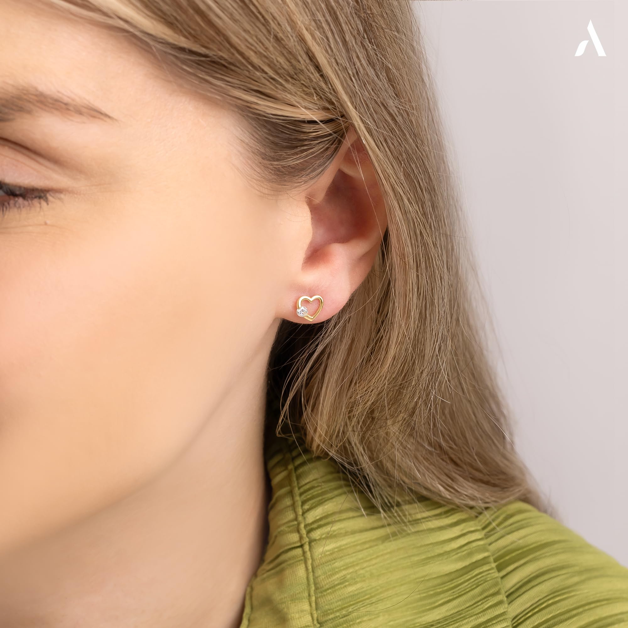 Amberta Allure Orecchini a Lobo Piccoli in Oro 9 Carati per Donna - Orecchini Oro Cuore