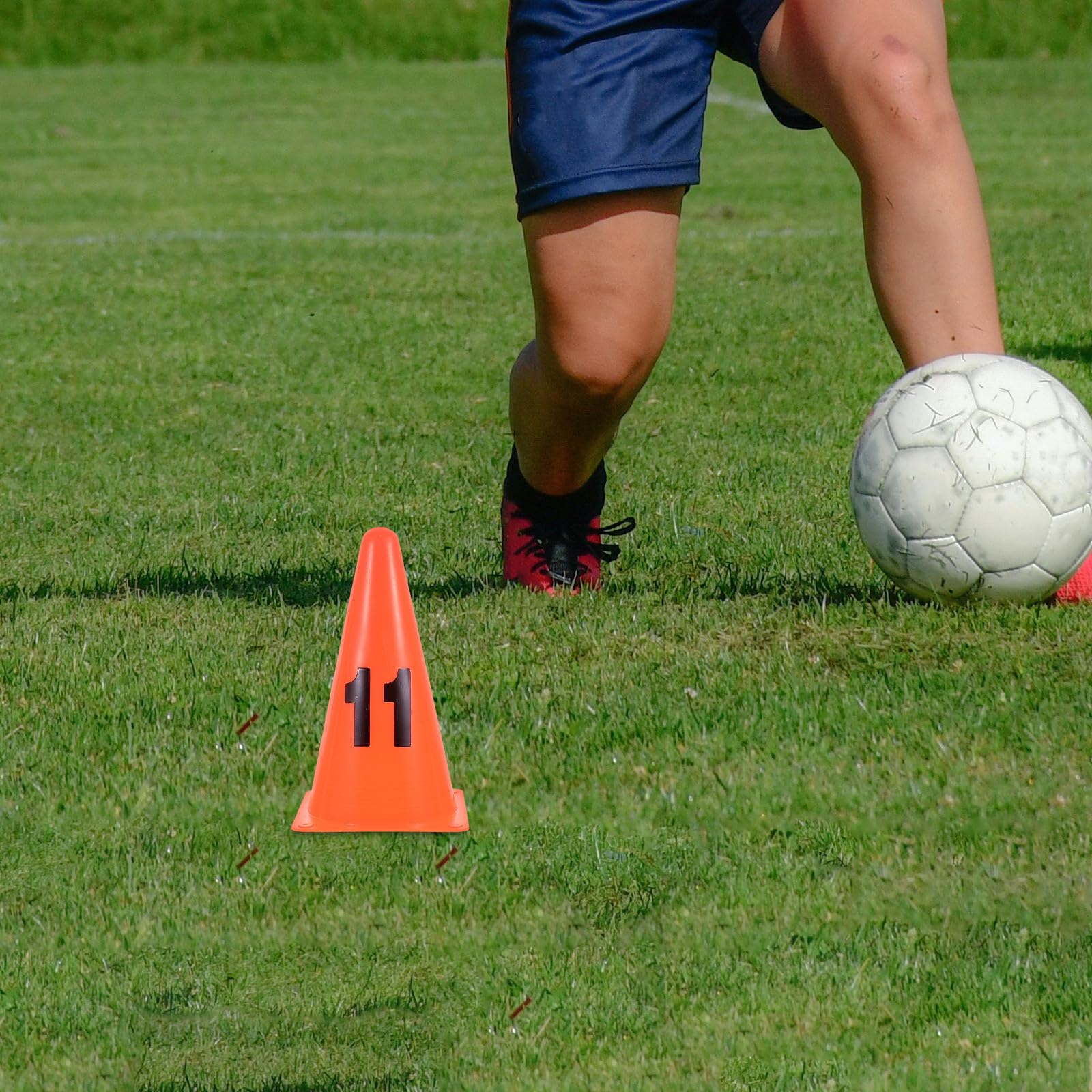 15 Conos de Entrenamiento de Velocidad Numerados de Plástico Naranja, Marcadores para Fútbol y Otros Deportes, Fáciles de Seguir Números Claros para Atletas