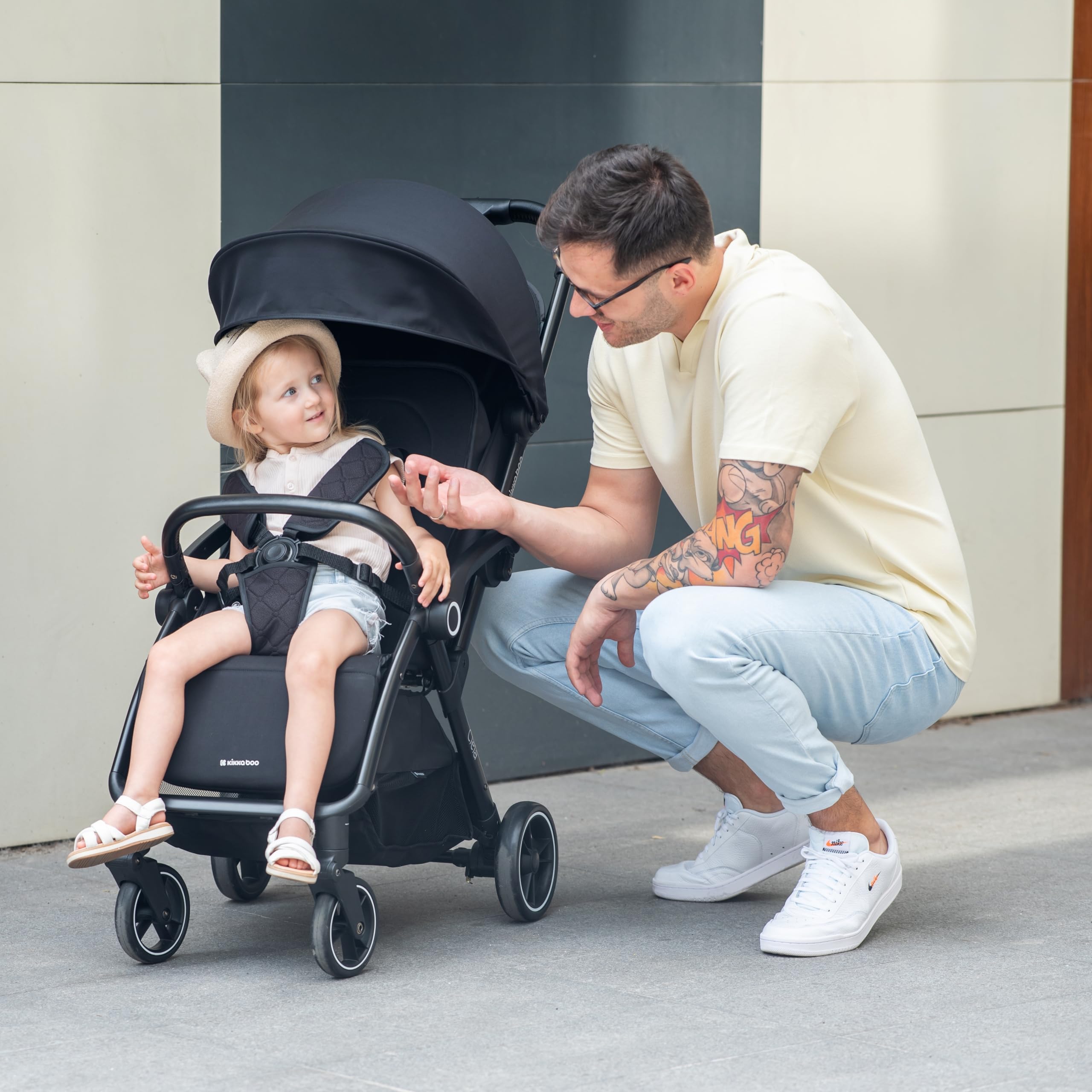 KikkaBoo Buggy Kinderwagen Reisebuggy CIELA, Bis 22 kg, Leicht (7,1 kg), One-Hand-Faltbar, Atmungsaktiv & Wasserabweisend, Inkl. Regenschutz, Schwarz