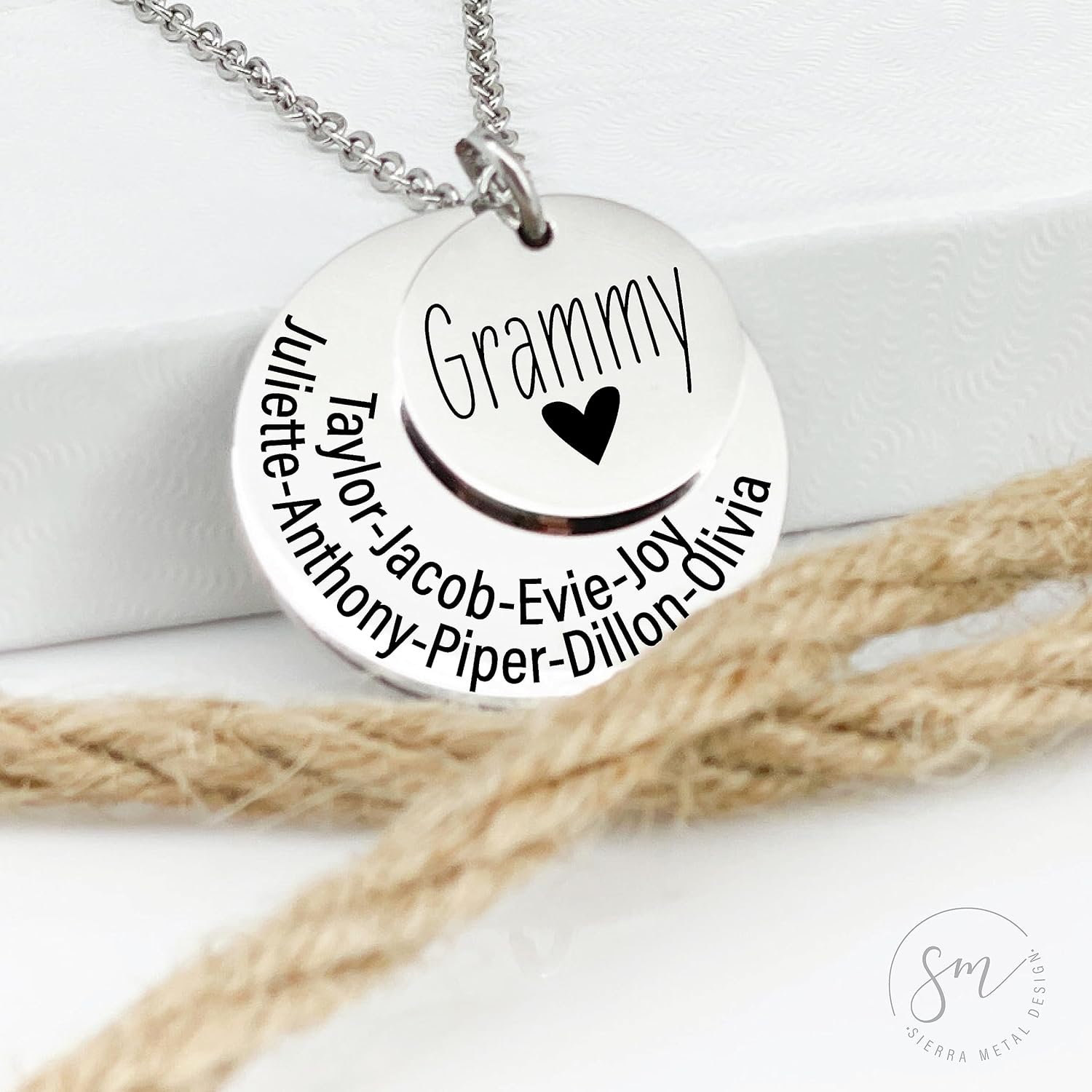 Cora Ruth Disc Necklace Personalized Grandma Gift Idea Jewelry Grandma Necklace Mother's Day Gift For Nana Oma Gift Yaya Granny Gift Idea for Grams Necklace