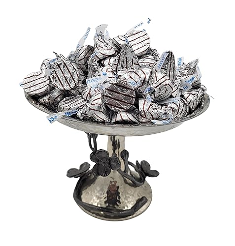 Vista 10 de Hershey Kisses Milklicious, caramelo de chocolate con leche con relleno de leche de chocolate, caramelo Hershey envueltos individualmente, papel