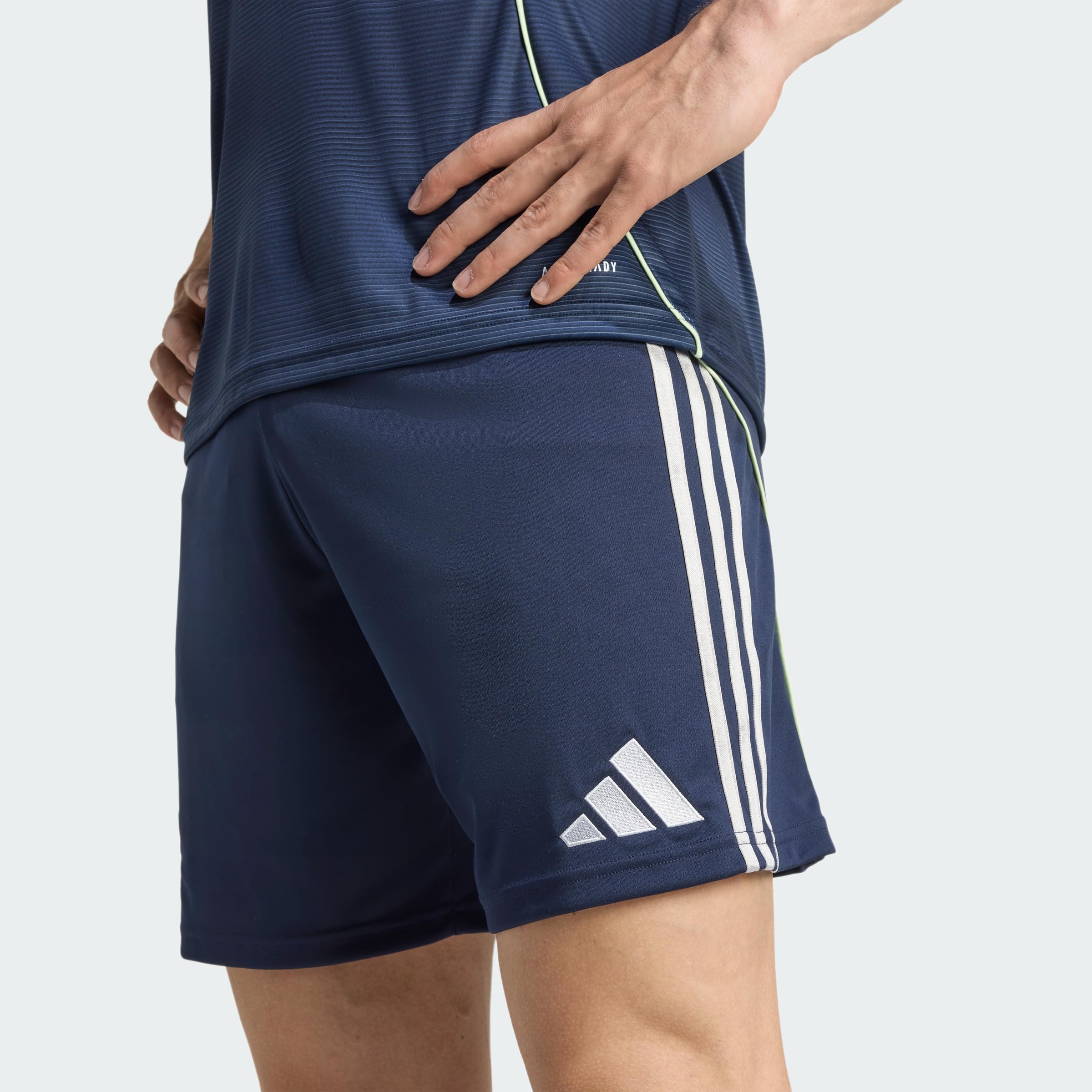 adidas Men's Short Real Madrid 25/26 Extérieur,