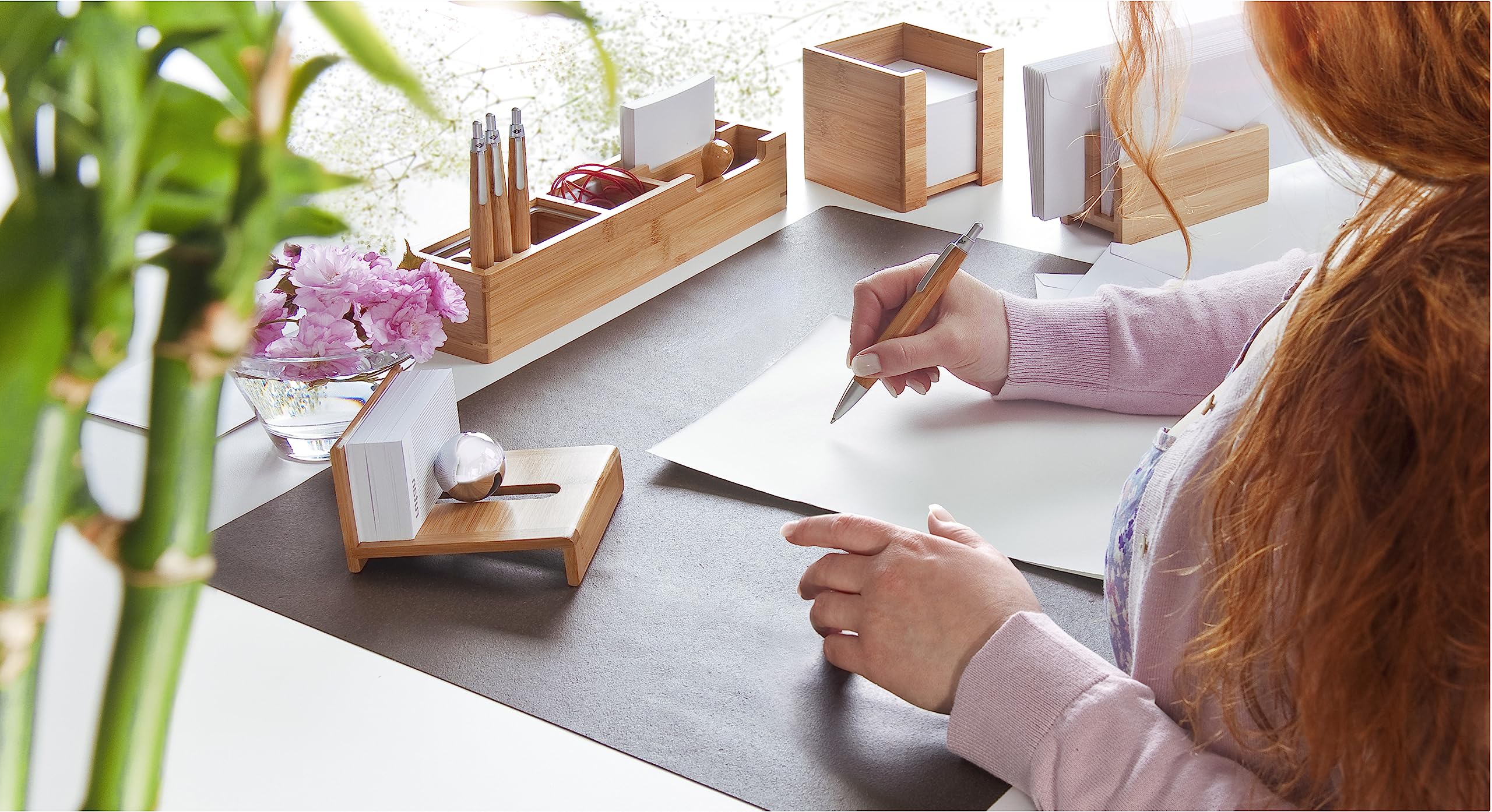 Wedo 61707 Zettelbox Bambus, inkl. 900 Blatt Papier 9 x 9 cm, im Geschenkkarton, braun