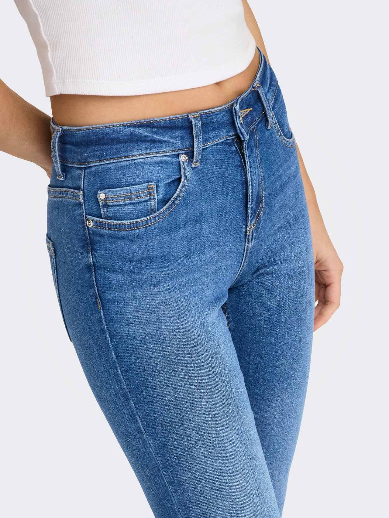 ONLY Damen Jeanshose Onlblush Mid Sk ANK Rw DNM Rea1319 Noos