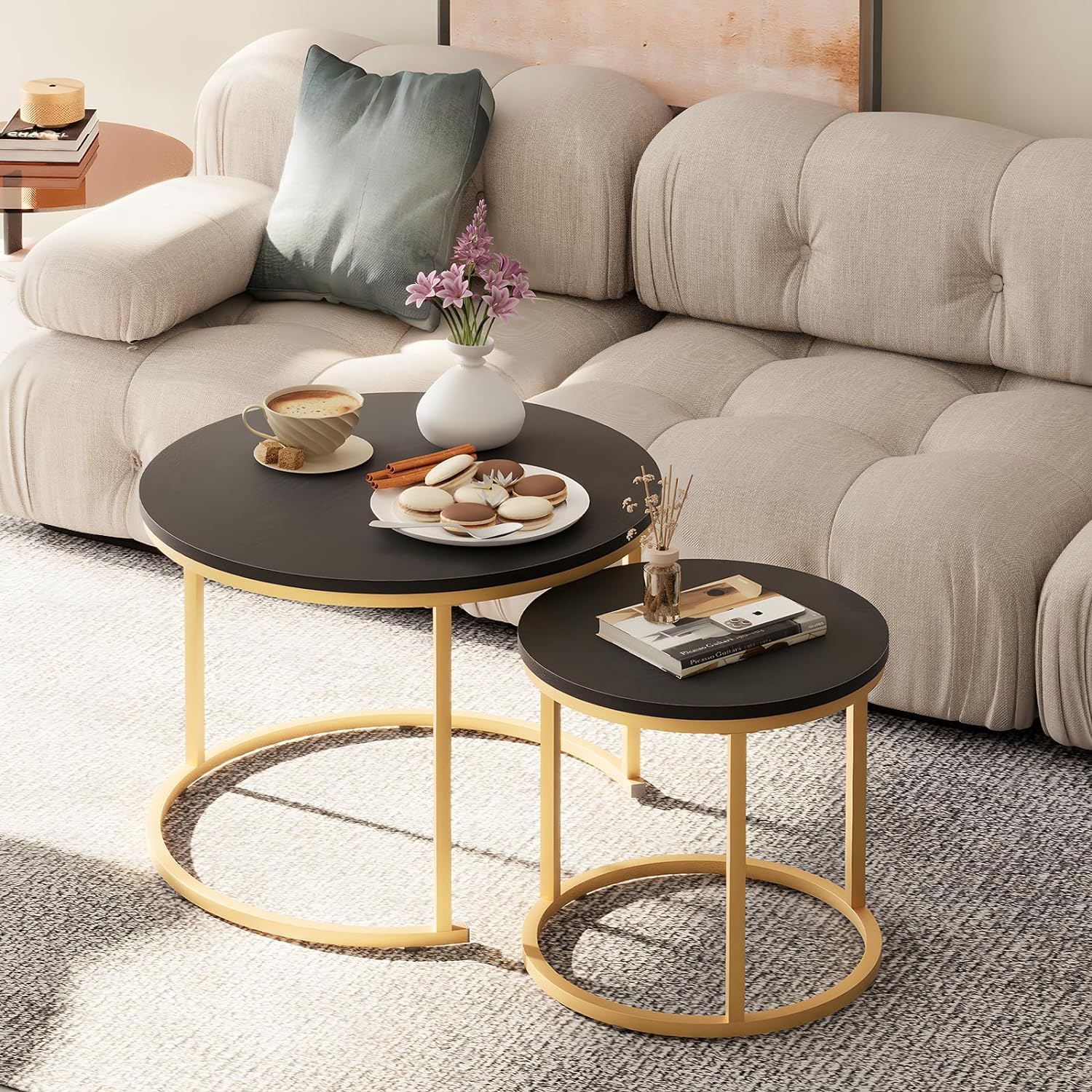 Huhote Lot de 2 tables basses rondes, tables d'appoint, tables gigognes, tables d'appoint avec cadre en métal pour salon, chambre, balcon, bureau, appartement, diamètre 60 cm (cadre doré, dessus noir)
