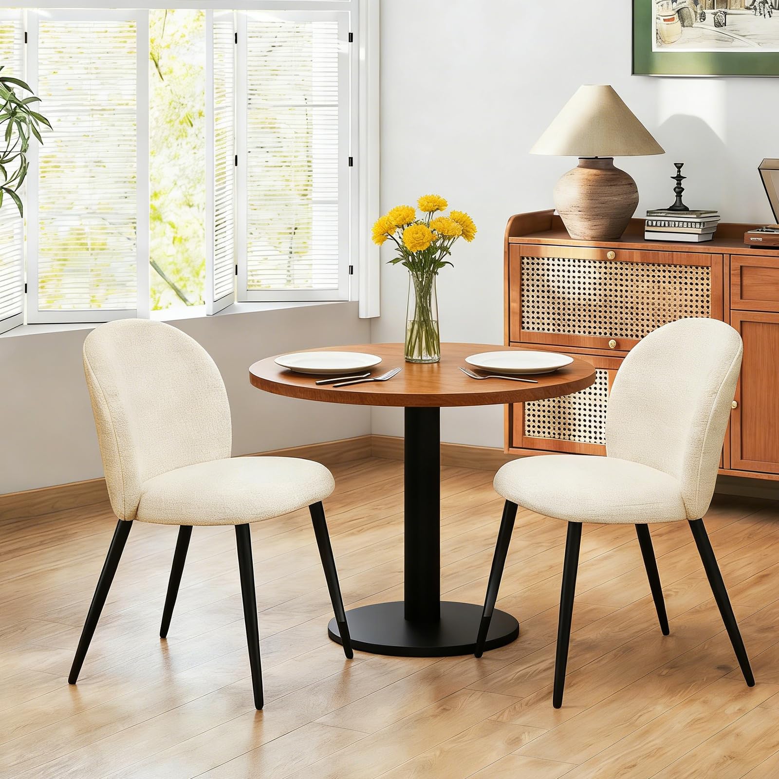Hellove Dining Chairs Set of 2, Upholstered Kitchen Chairs with Black Metal Legs, Modern Chenille Fabric Dining Room Chairs, Padded Side Accent Chair for Kitchen Diner, Living Room, Desk,Beige