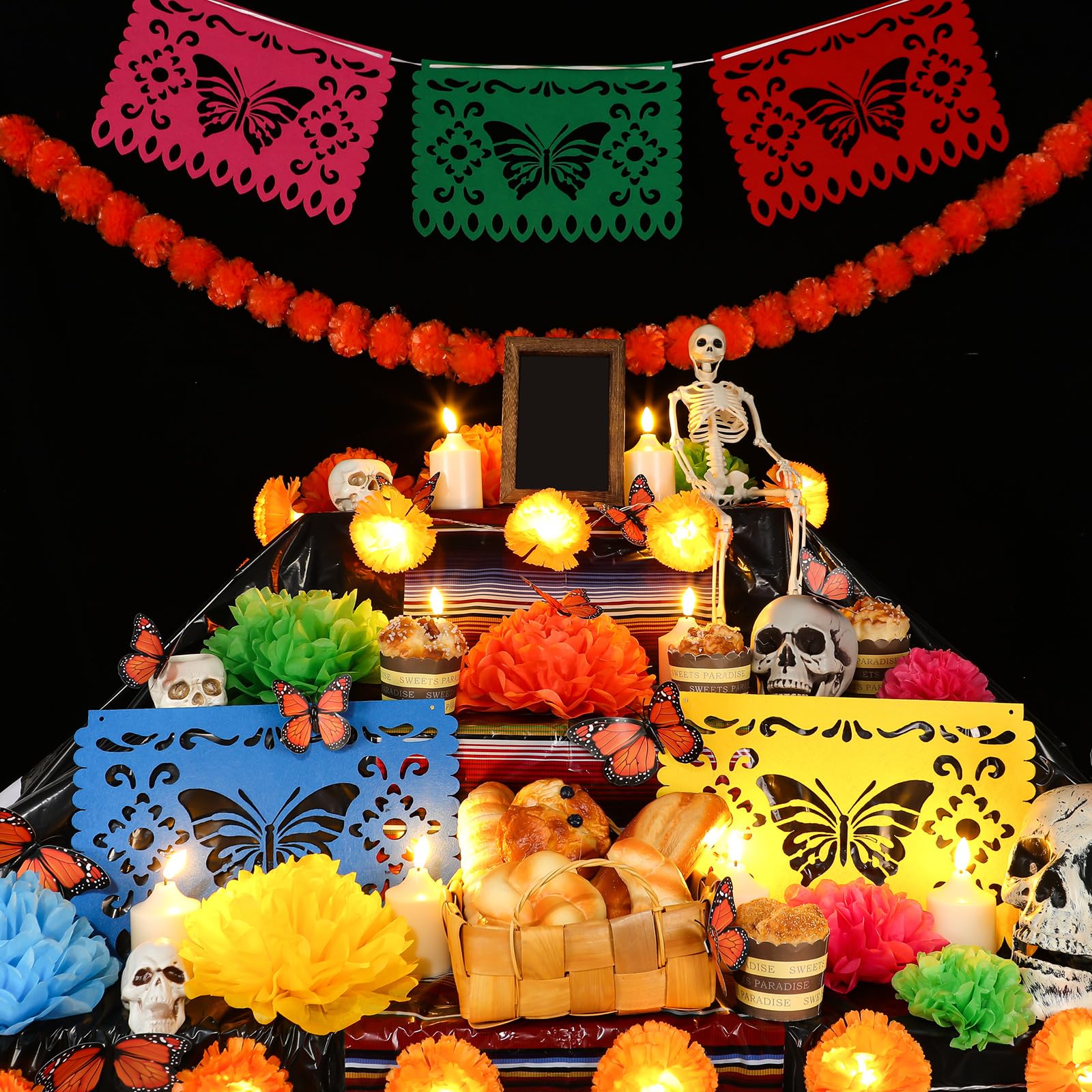 Newwiee Juego de 56 decoraciones desechables para altar del Día de los Muertos, guirnalda de caléndula con LED, mariposa monarca, papel picado, pancarta LED, vela de papel para Día de Muertos