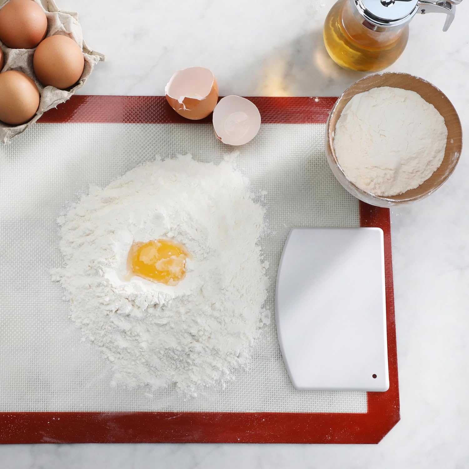 New Star Foodservice Plastic Bowl and Dough Scraper 3.75" x 5.75", White