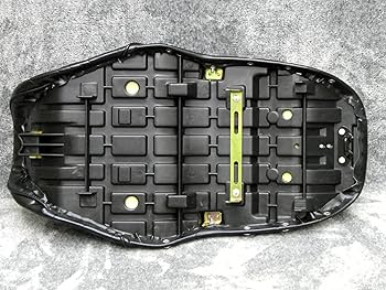 新品 バリオス 1型 タックロール　シート 鋲打ち あんこ抜き ZR250A Amazon | バリオス 1型 用 鋲打ち 黒皮 タックロールシート/BALIUS