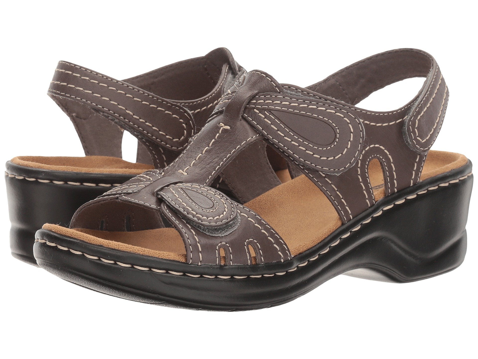 clarks women's lexi walnut q platform