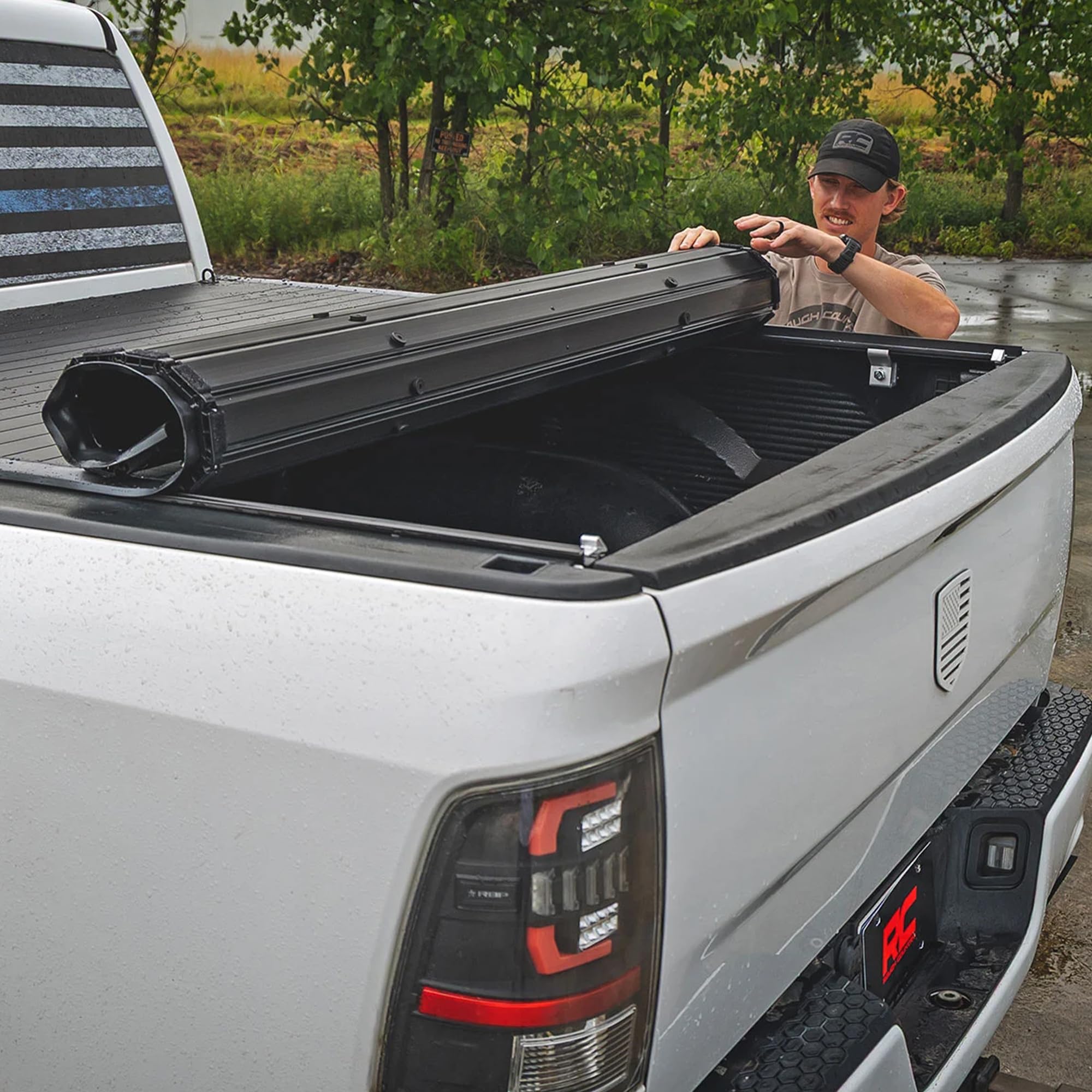 Amazon.com: Rough Country Hard Roll-Up Tonneau Cover for Ram 1500