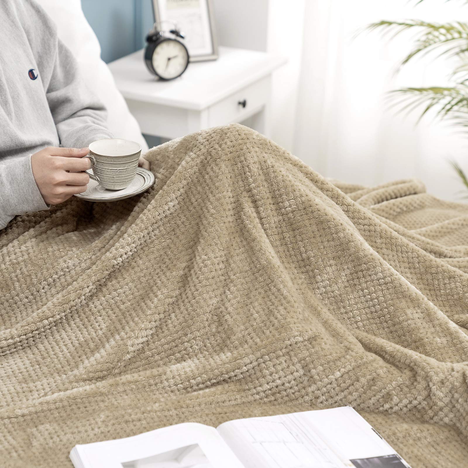 Coperta Pile Singolo 125x150 Cm - Morbida, Calda Con Pompon, Per Divano, Letto E Ufficio - Foto 12