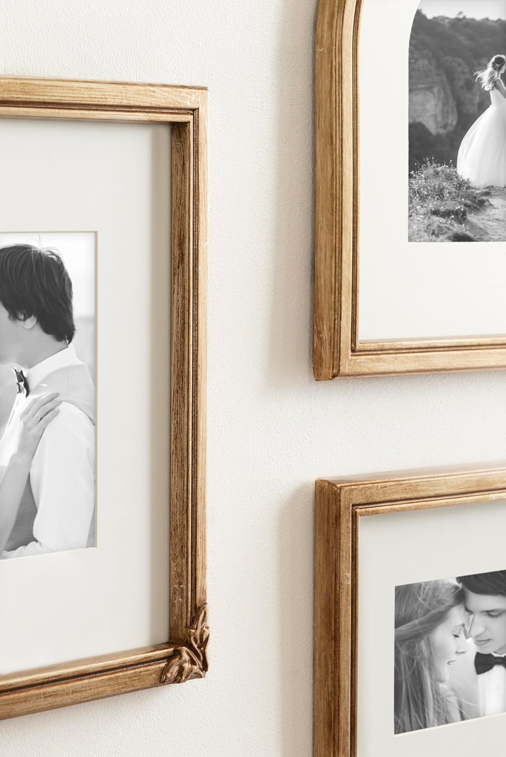 Kate and Laurel Arendahl Three-Piece Picture Frame Set, Antique Gold, Set of 3, Varying Sizes, Vintage Rectangle and Arched Photo Frame Set for Use as Gallery Wall Frames