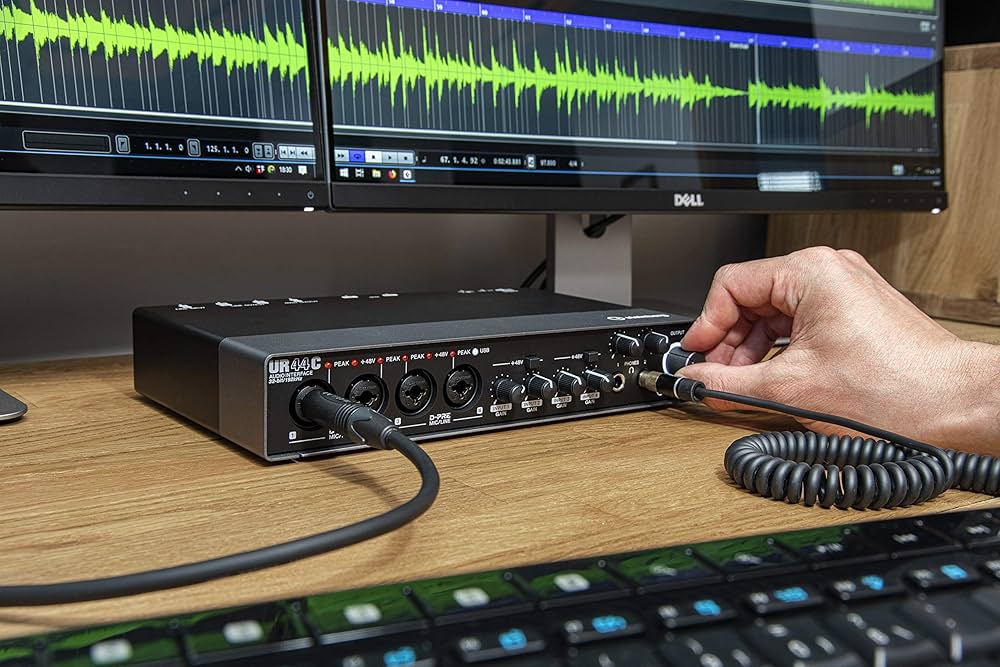 Steinberg Audio Interface (UR44C) : Amazon.in: Music