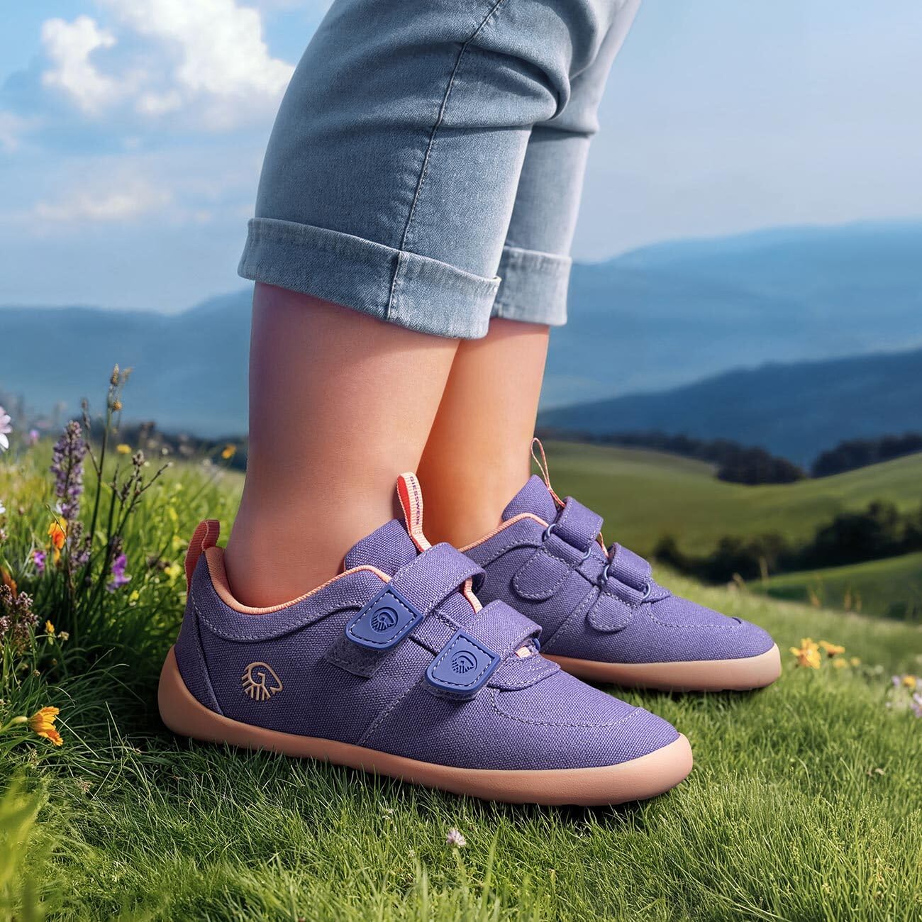 Giesswein Kids Barefoot - Atmungsaktive Barfußschuhe für Kinder | Breite Zehenbox & praktischer Klettverschluss – flexible Schuhe aus Baumwoll-Canvas mit natürlichem Laufgefühl