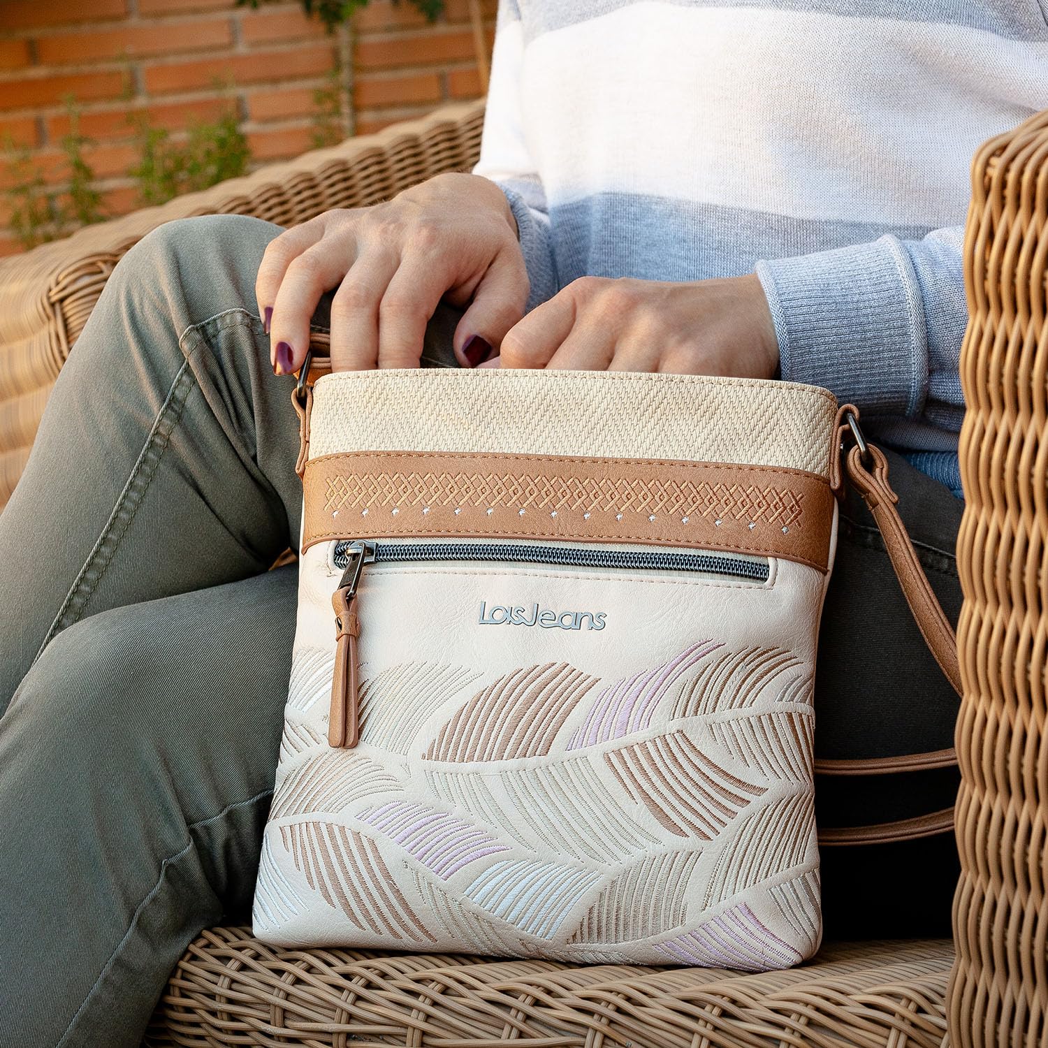 Lois - Bolso Bandolera Mujer elegante. Bolso mujer versátil diseño práctico para diario ideal como Bandolera Mujer moderno y funcional dentro de los mejores Bolsos De Mujer Cierre Cremallera
