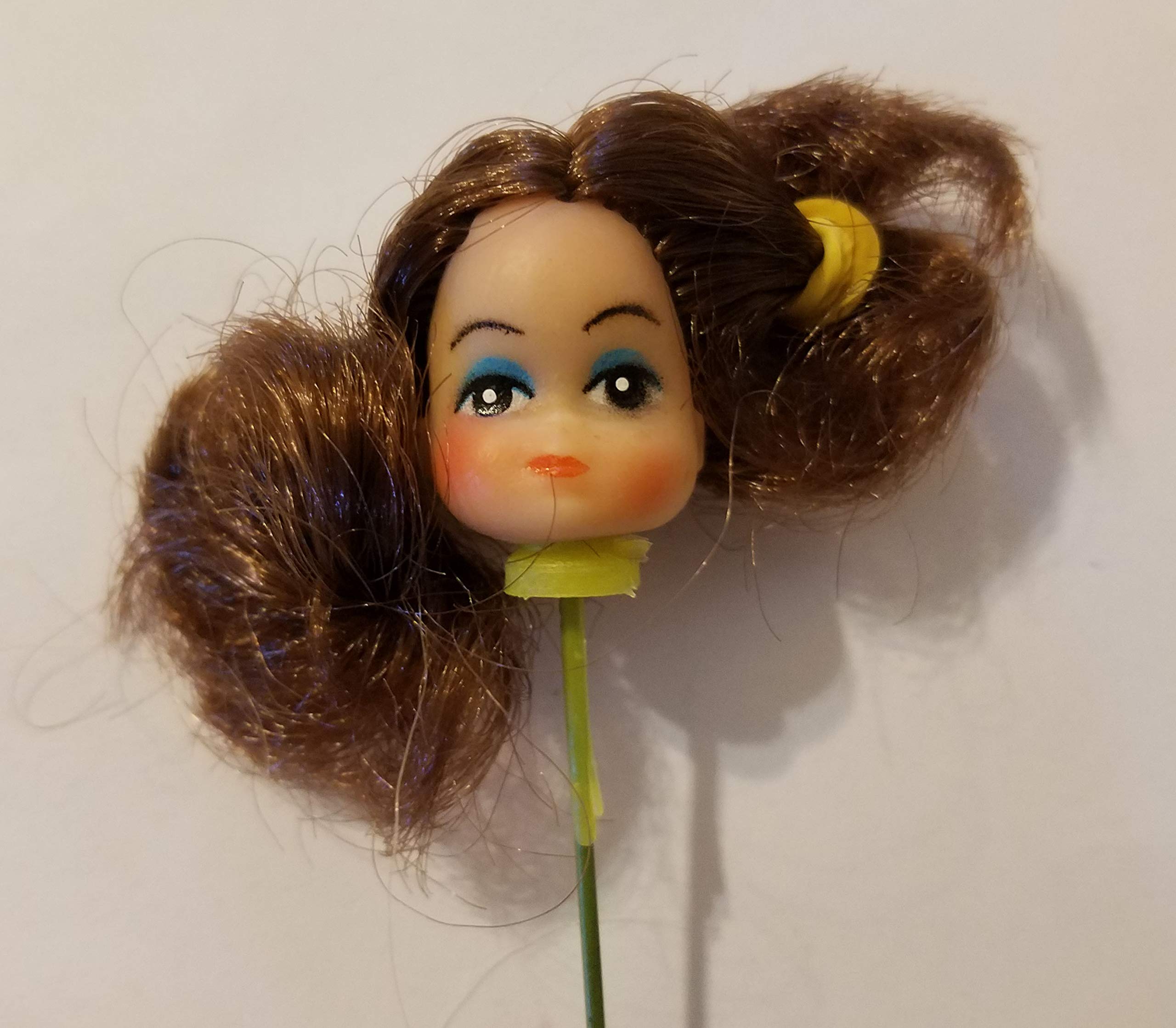 1" Long Brunette Brown Hair Female Vinyl Craft Doll Heads on Wire Pick Stem (Pack of 4)