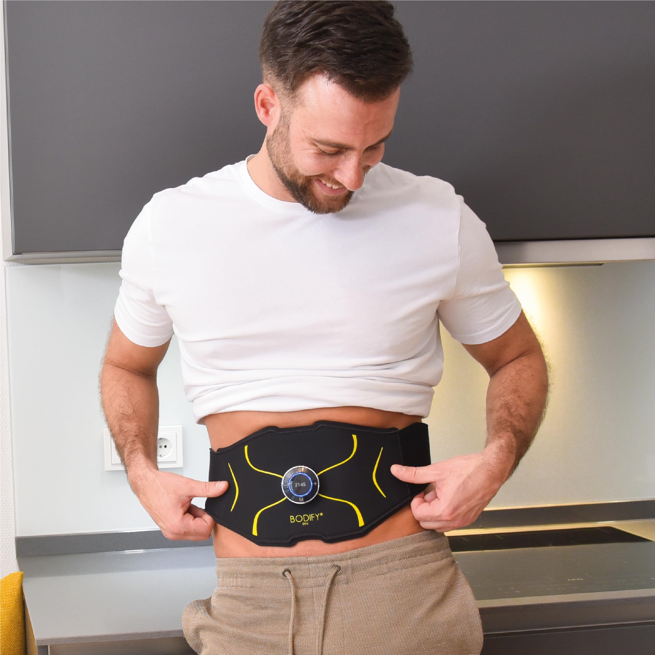 Bodify® EMS Abs Trainer MAX – ¡Activación específica de los músculos Abdominales! – Activación Muscular – Entrenamiento EMS – Entrenamiento de Abdominales – para Hombres y Mujeres EL Original