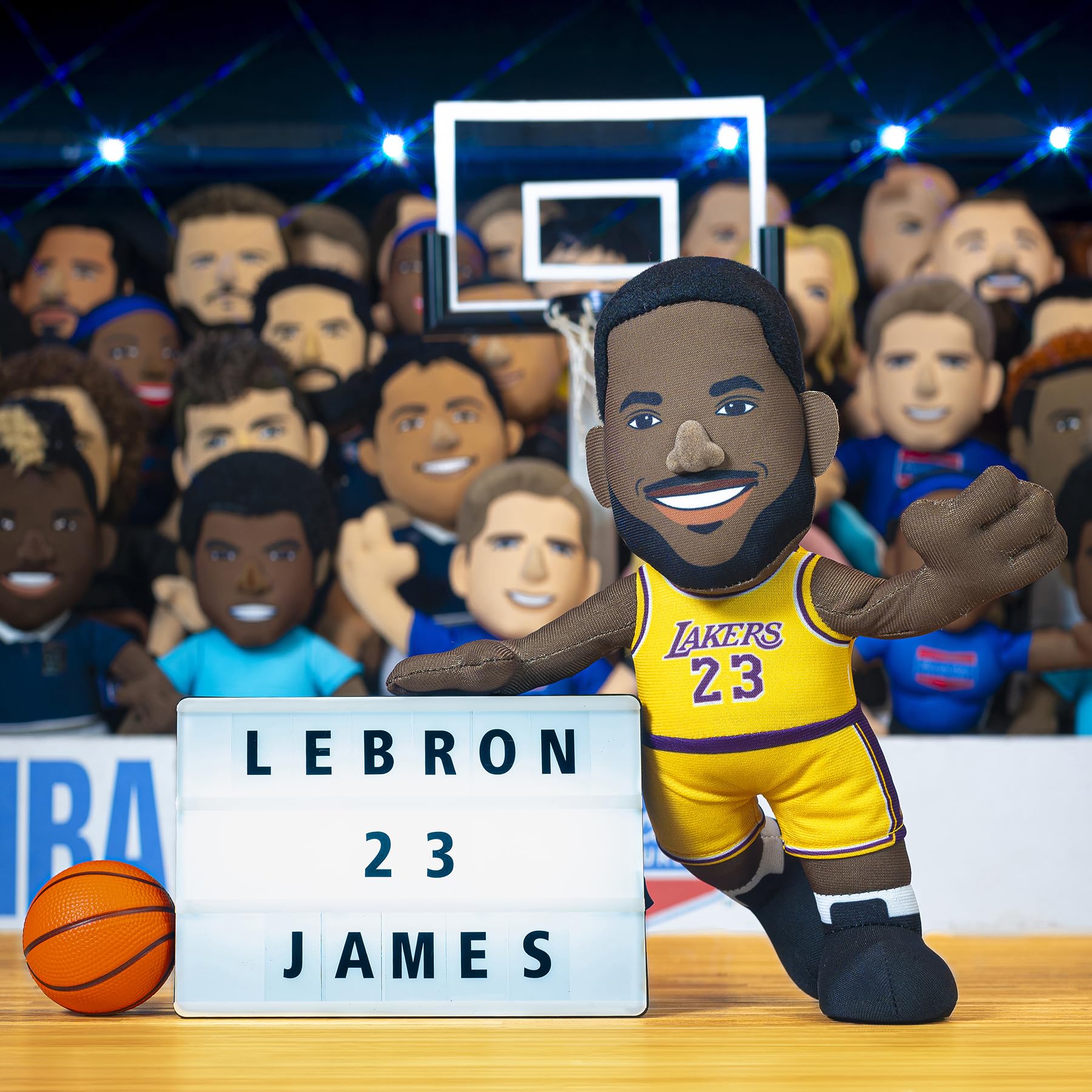 Amazon | Bleacher Creatures Los Angeles Lakers Lebron James 25cm