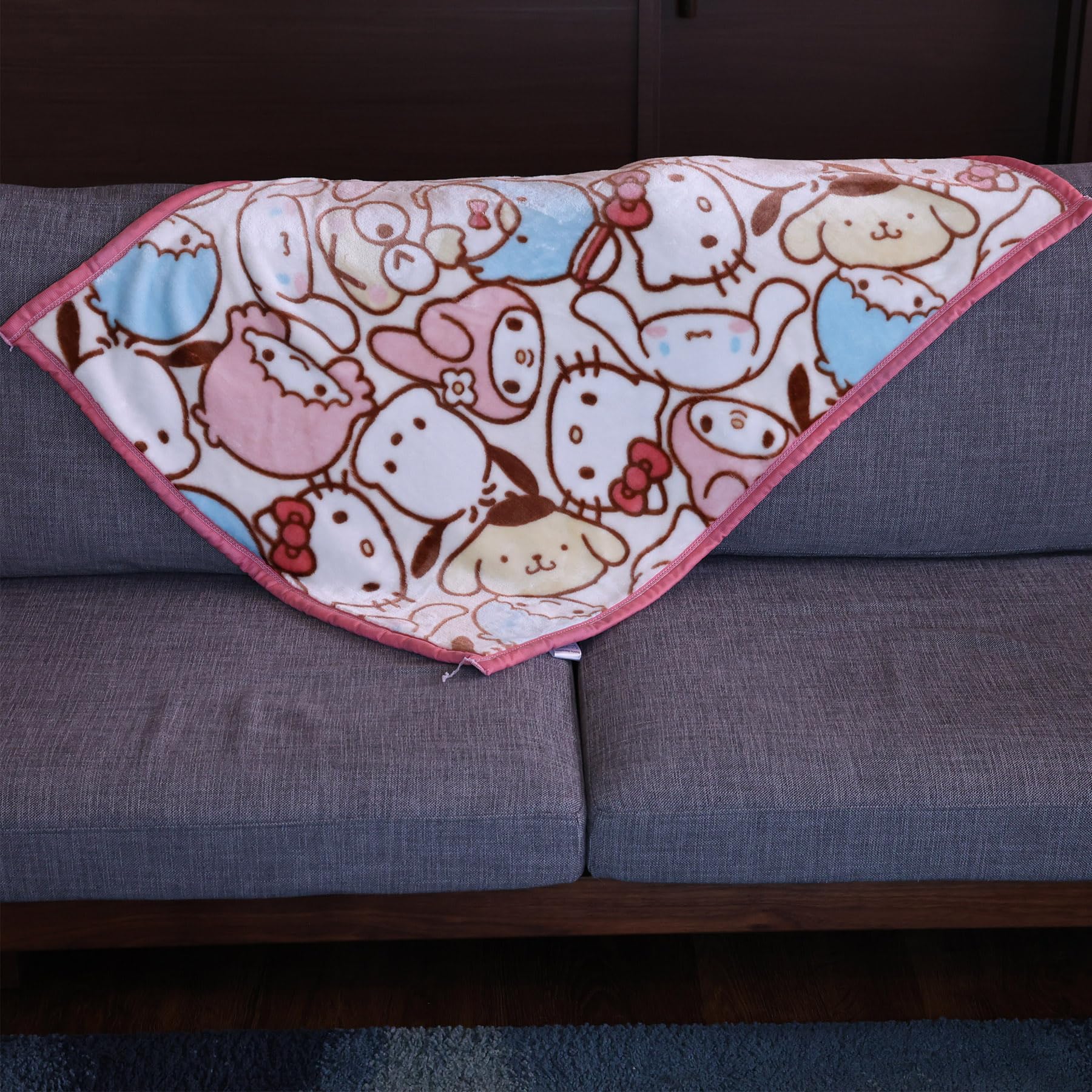 Amazon｜丸眞 膝掛け サンリオ キャラクターズ フェイシーズキャラ