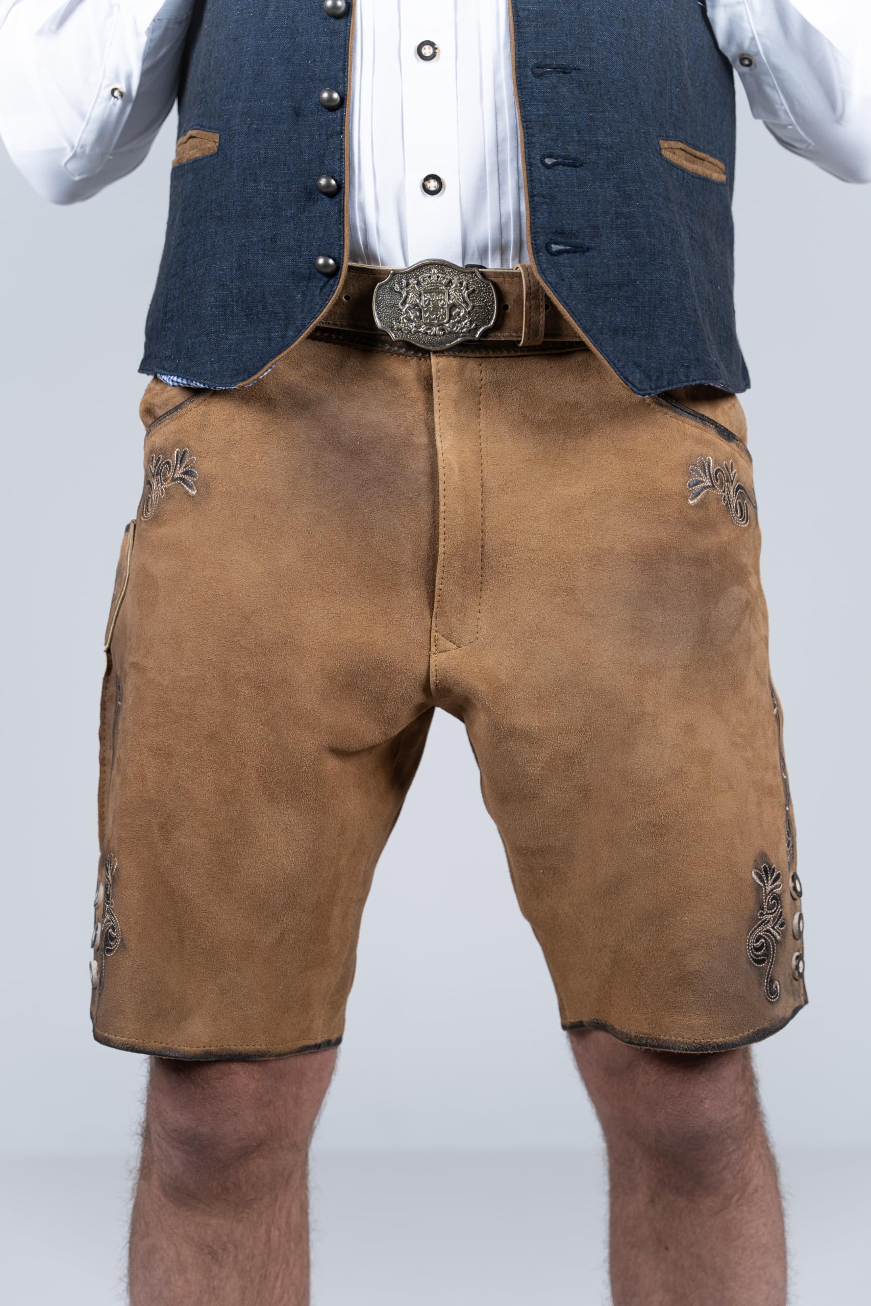 Bayerische Traditionelle Krachlederne Kurze Lederhose Linus aus weichem Ziegenleder inkl. Gürtel Gr. 46-64