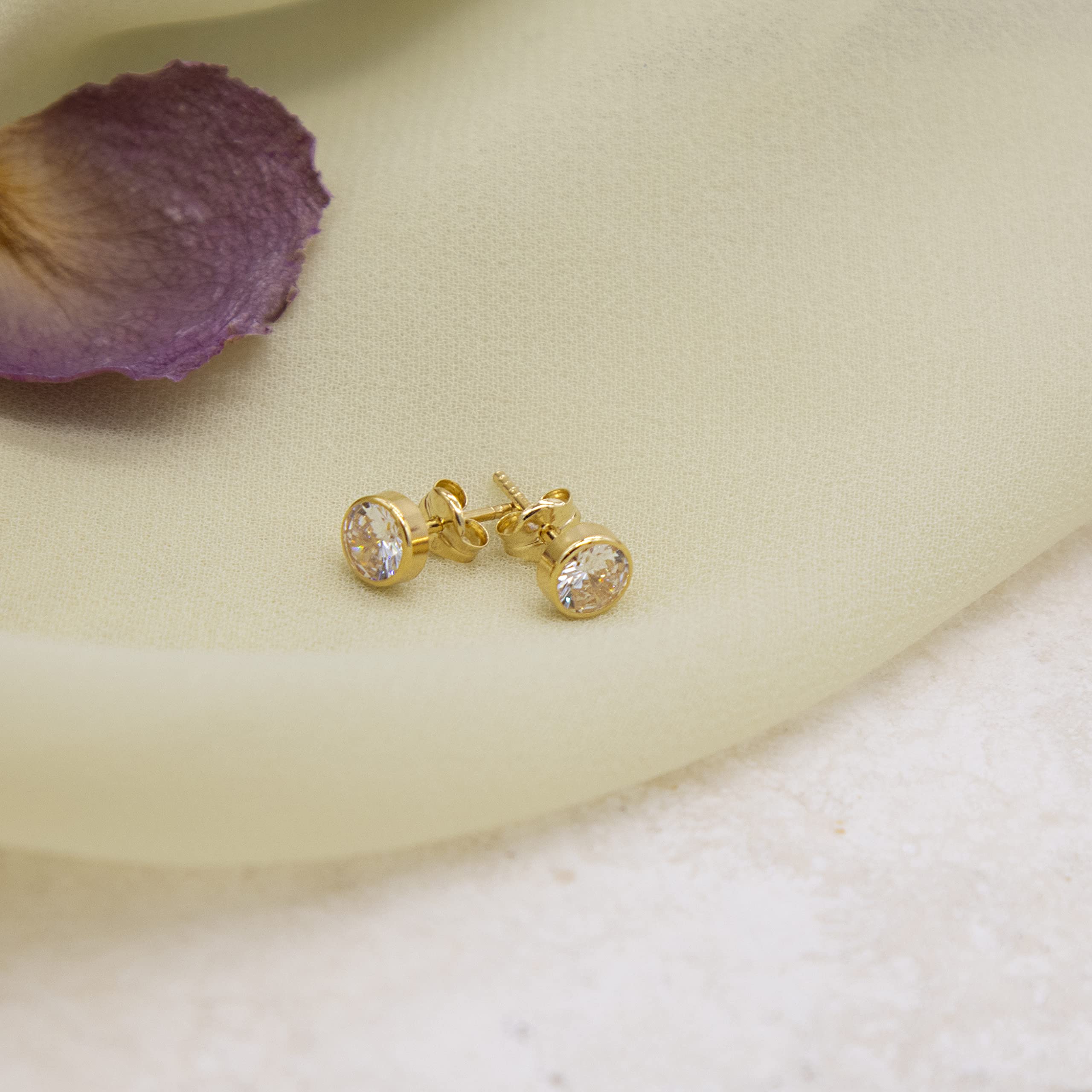 Damen 18k (750) Gold 5 mm Rund Cubic Zirkonia Ohrstecker