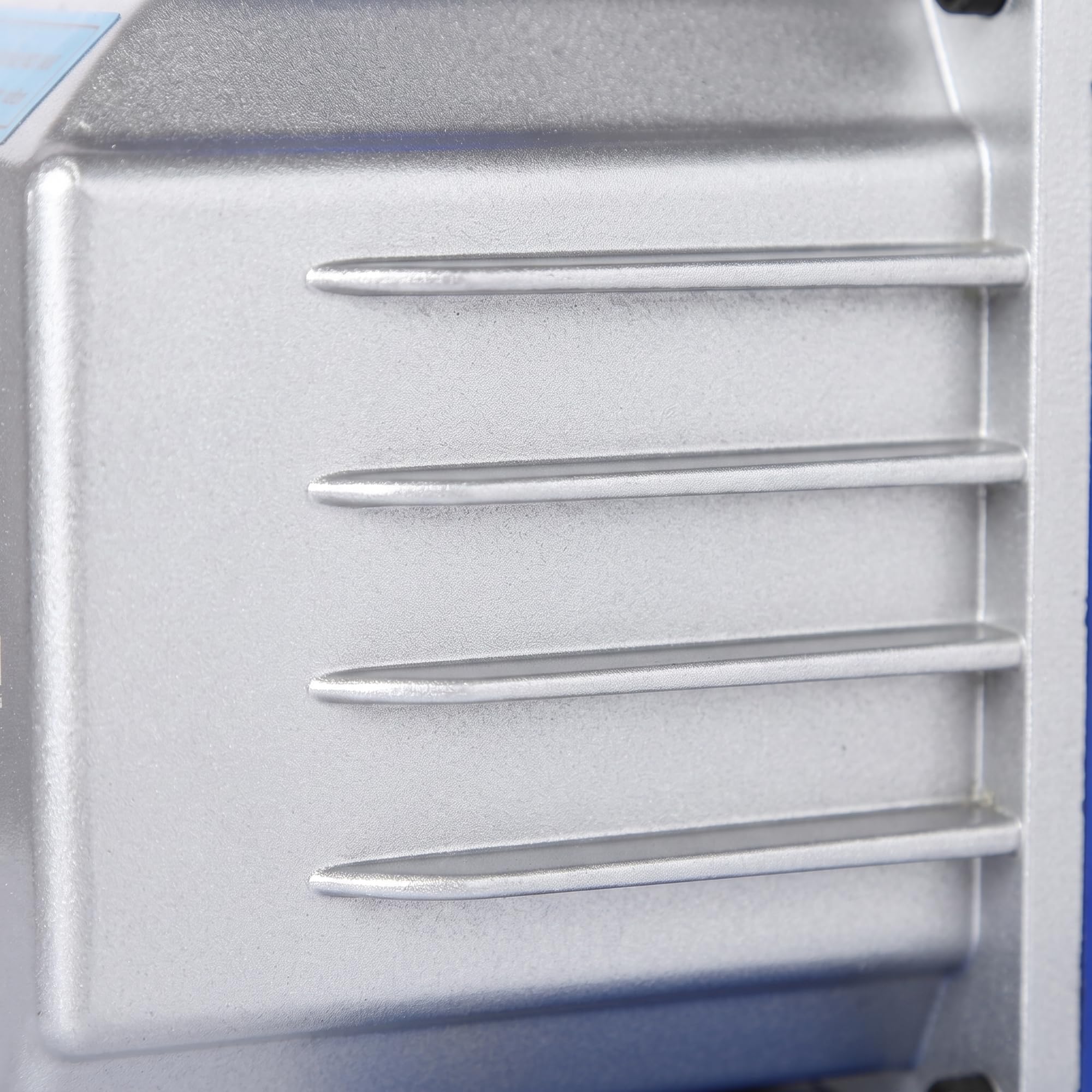 Mucola Vakuumpumpe Unterdruckpumpe für Klimaanlage 127 L/min 5 Pa 230 V | Rückschlagventil gegen Rückströmen, Aluminiumgehäuse leicht, Anschlüsse 1/4 und 3/8 Zoll, Ölbedarf 250 ml, für Kältetechnik