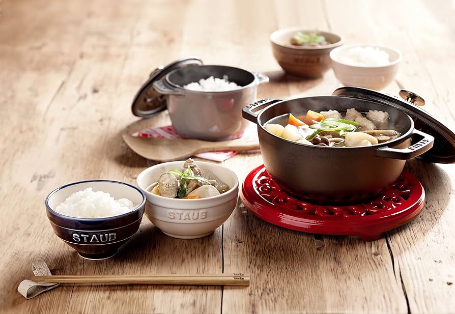 ストウブ　Staub Wa-NABE M ブラック 18cm Amazon.co.jp: staub ストウブ 「 ワナベ ブラック M 18cm