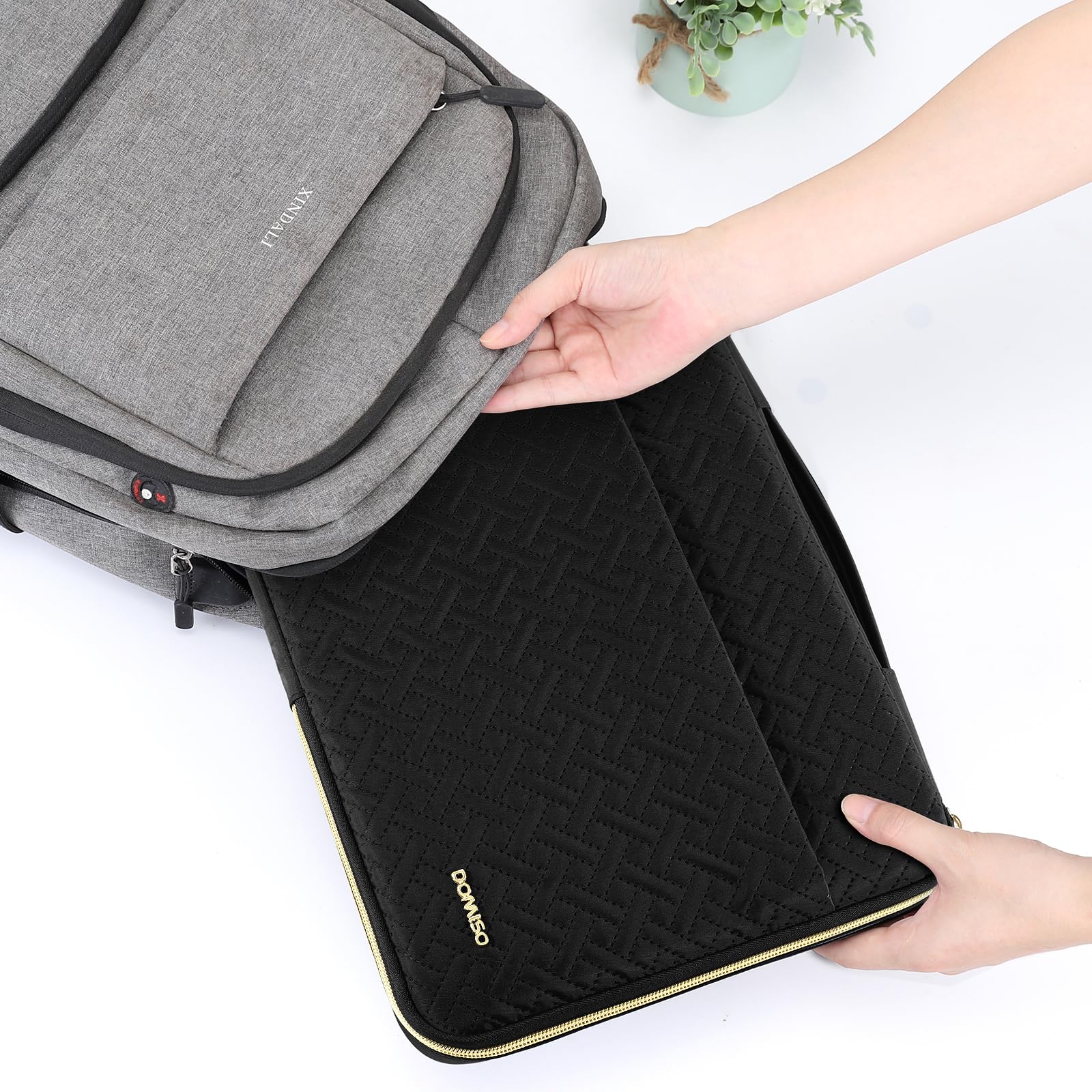 DOMISO Funda para Portatil Ordenador 14 Pulgadas,MacBook Air 15 M4 M3 M2 2025/MacBook Pro,Bolsa para 14-15 Pulgadas Lenovo,HP,DELL,ASUS Chromebook,Laptop PC Case Sleeve con Asa,Negro