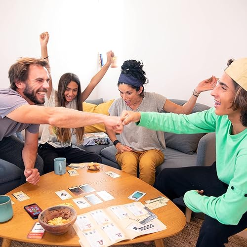 Miniatura 6 de Juego de cartas Epic Adventures: aventura cooperativa inspirada en la sala de escape, divertido juego familiar para niños y adultos, a partir de 10