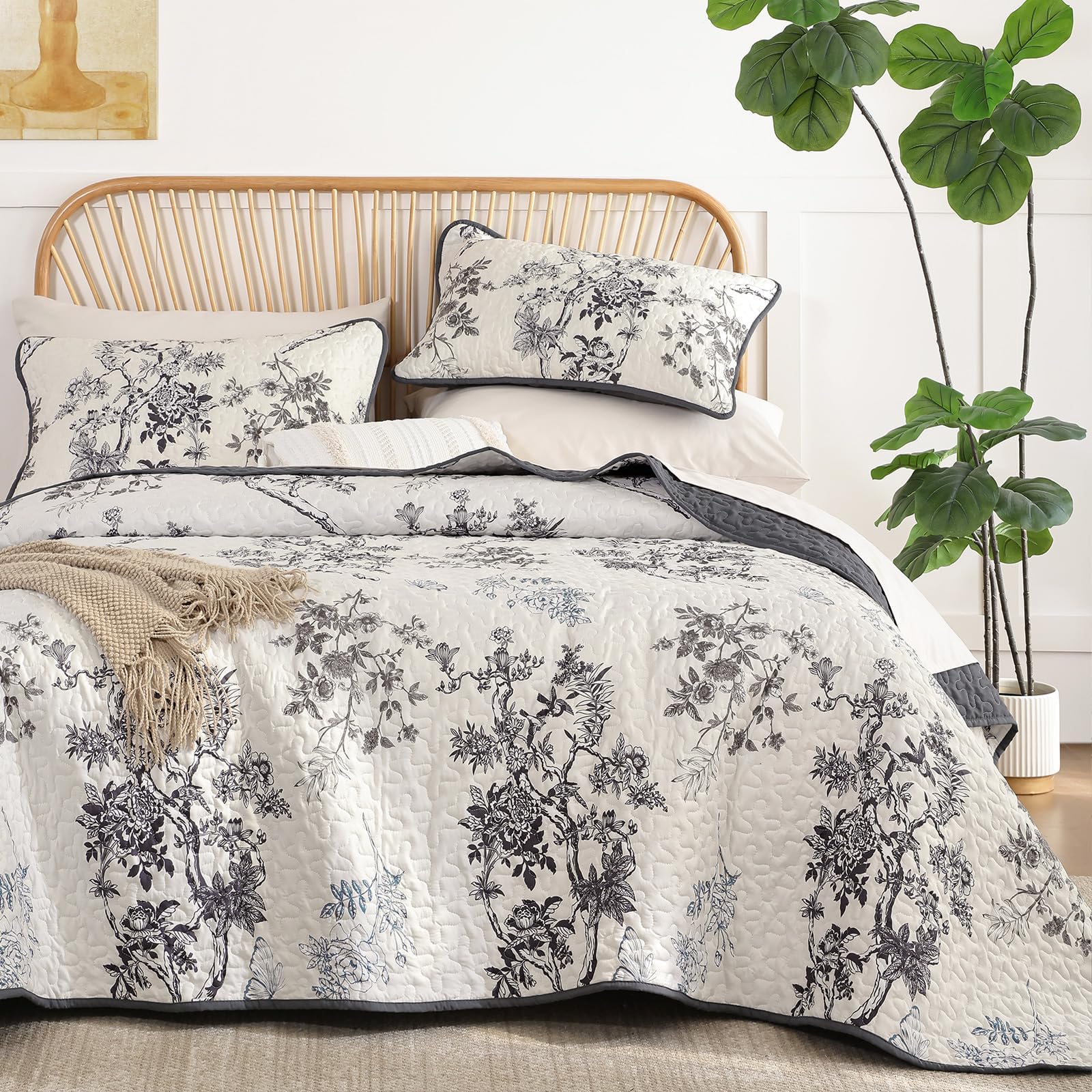 WONGS BEDDING Floral Quilt Set Full,3 Pcs Grey Bedspreads Coverlets Set | Spring Summer Floral Farmhouse Bedspread with 2 Shams,Soft Microfiber Lightweight Coverlet for All Season 78"×90"