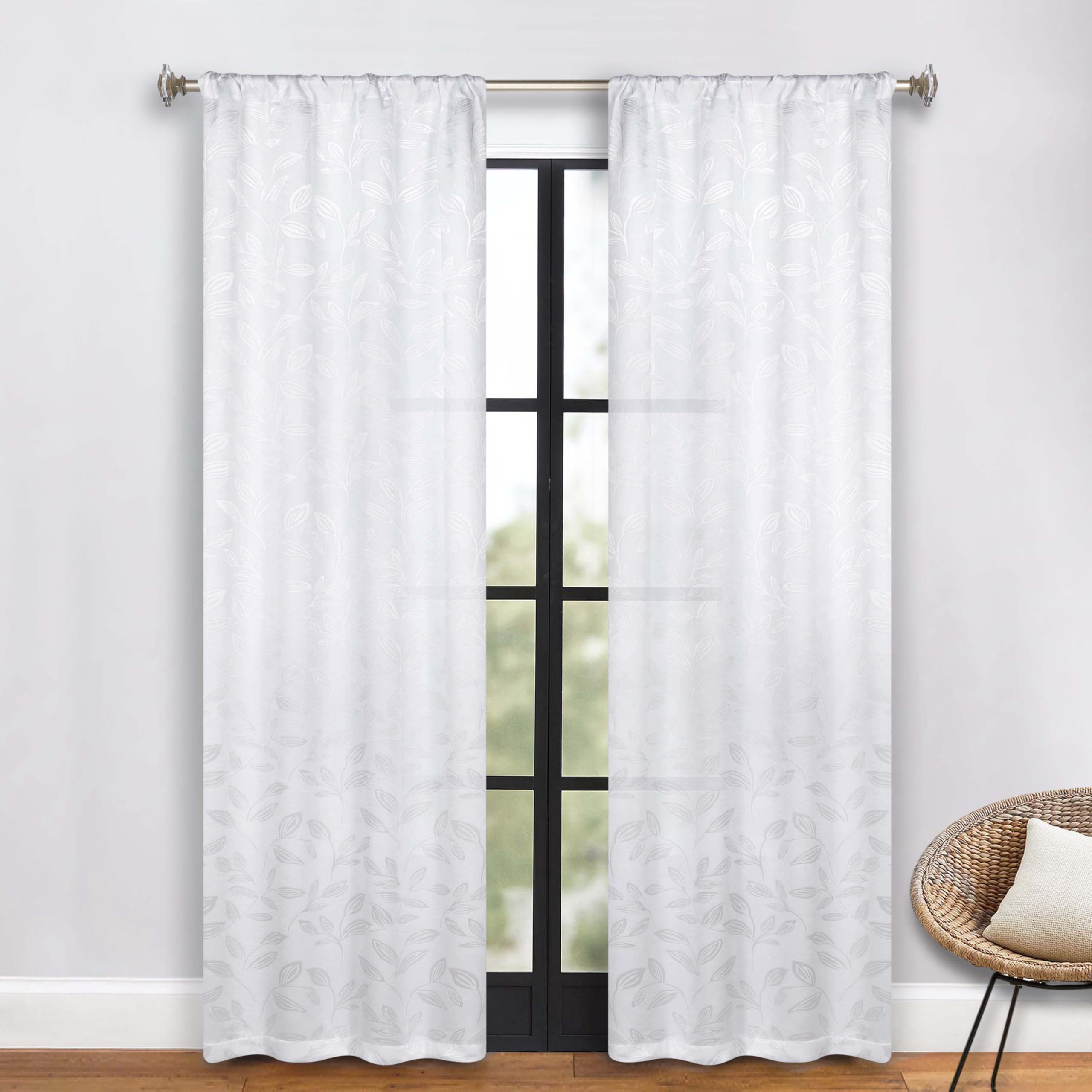 Rideaux occultants blancs pour chambre et salon au design feuilles