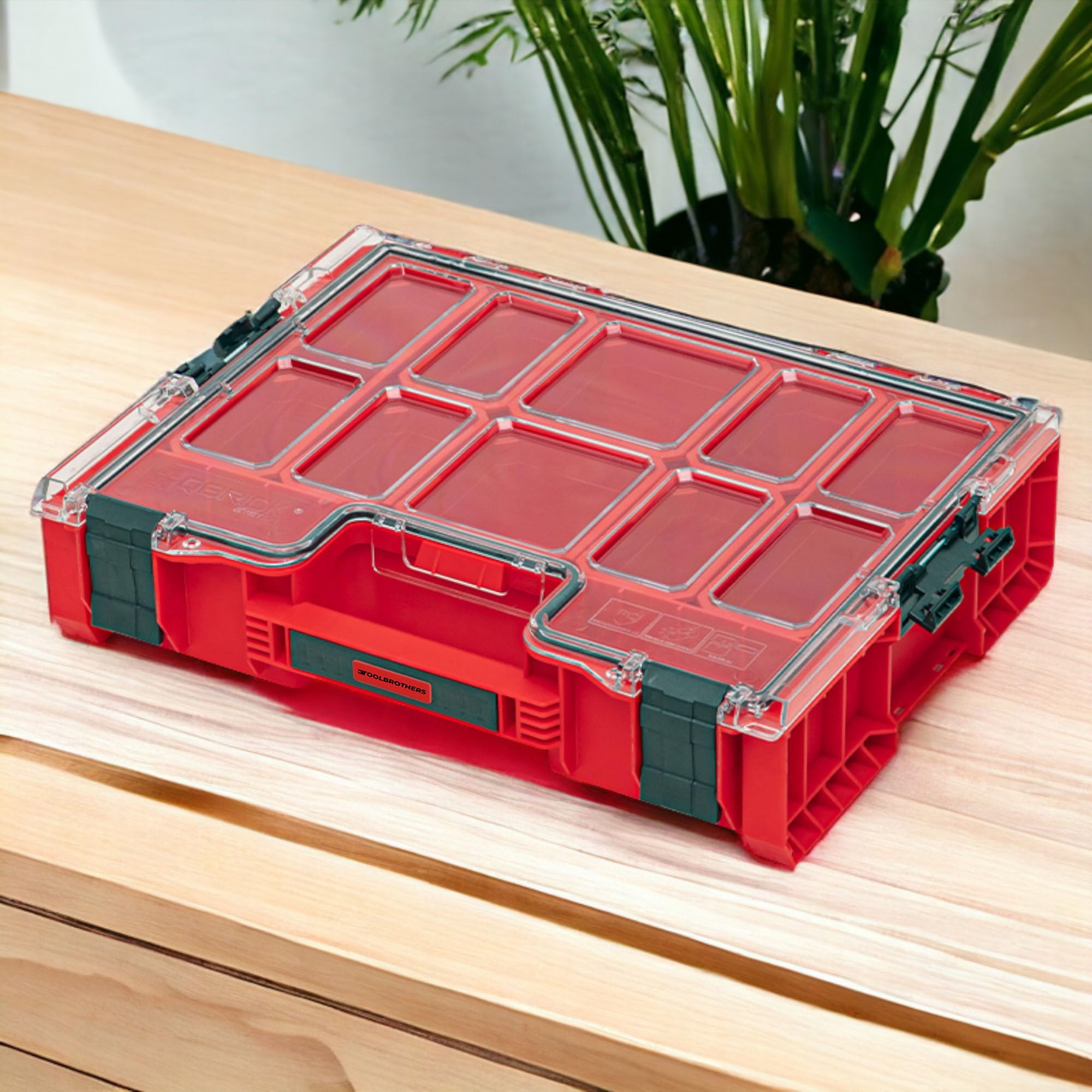 Toolbrothers RHINO PRO Organizer 300 RED ULTRA HD, impilabile, 452 x 358 x 110 mm, 9 l, IP54 con 8 inserti