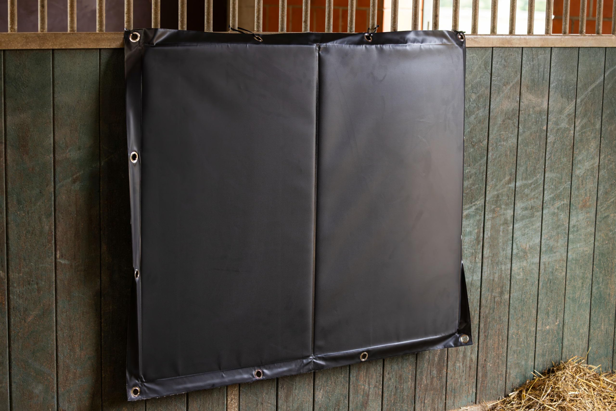 Kerbl Kickpad, Trittschutz für Pferde, Stallzubehör, 120cm Länge 100 cm Breite 4cm Höhe, schwarz, 3230533