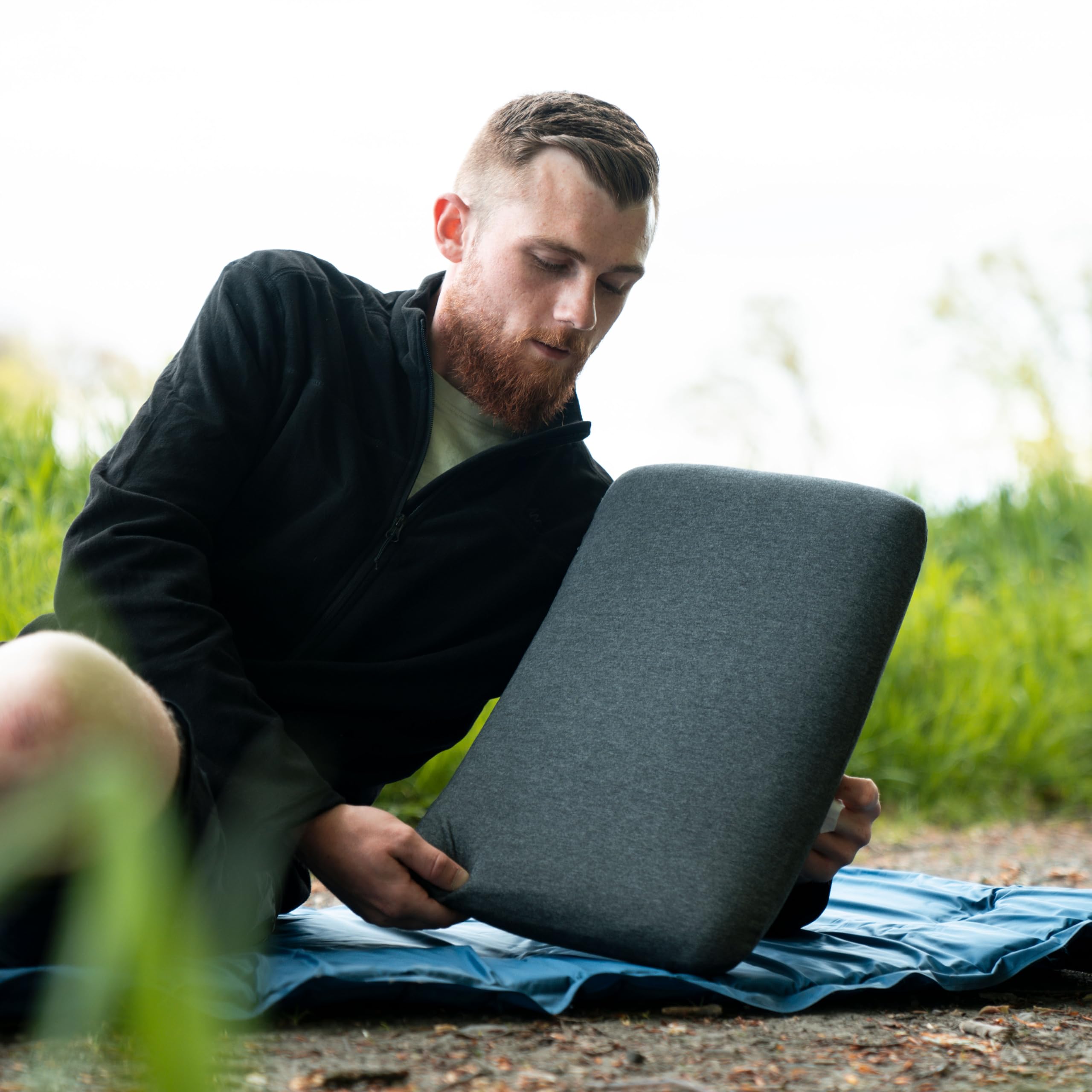 Cuscino da viaggio dimensioni 50x30x10 cm in memory foam con borsa per il trasporto, cuscino da viaggio portatile per aereo, auto o campeggio all'aperto