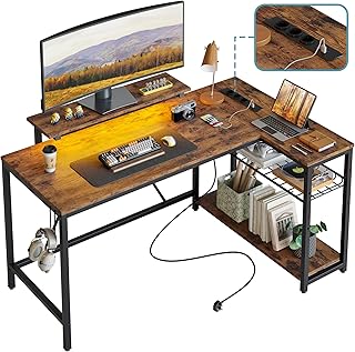 Bestier L-förmiger Eckschreibtisch mit Steckdosen & LED-Beleuchtung, umkehrbarer Computertisch mit Regalen & Haken, kompakter Schreibtisch für Home Office (Holzmaserungsbraun, 132CM)
