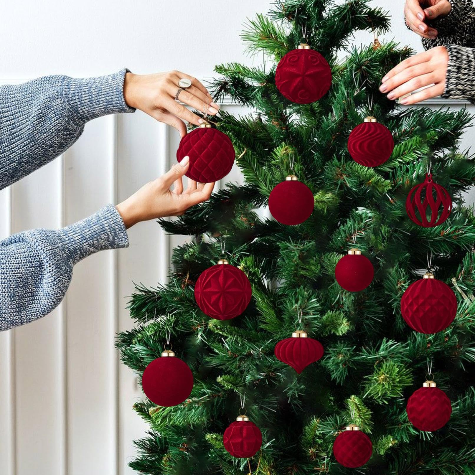 Weihnachtsschmuck, 30 Stück, samtbeflockte, bruchsichere Kugeln für Urlaubsdekoration, roter Samt, Weihnachtsbaumschmuck für Zuhause, Party, Feste