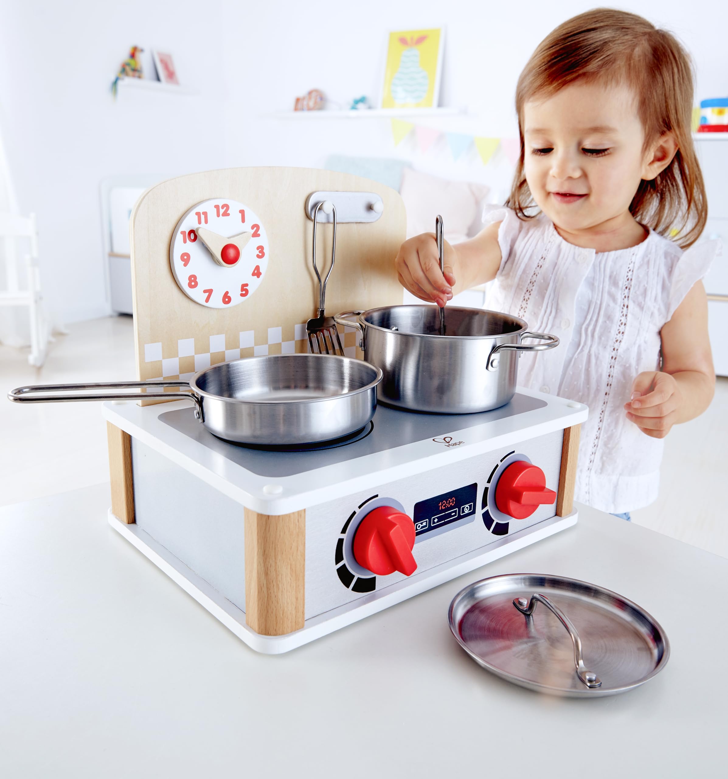 Hape Cucinetta portatile 2 in 1 | Con piastra, griglia e utensili | Per gioco di ruolo a tema cucina dai 3 anni su