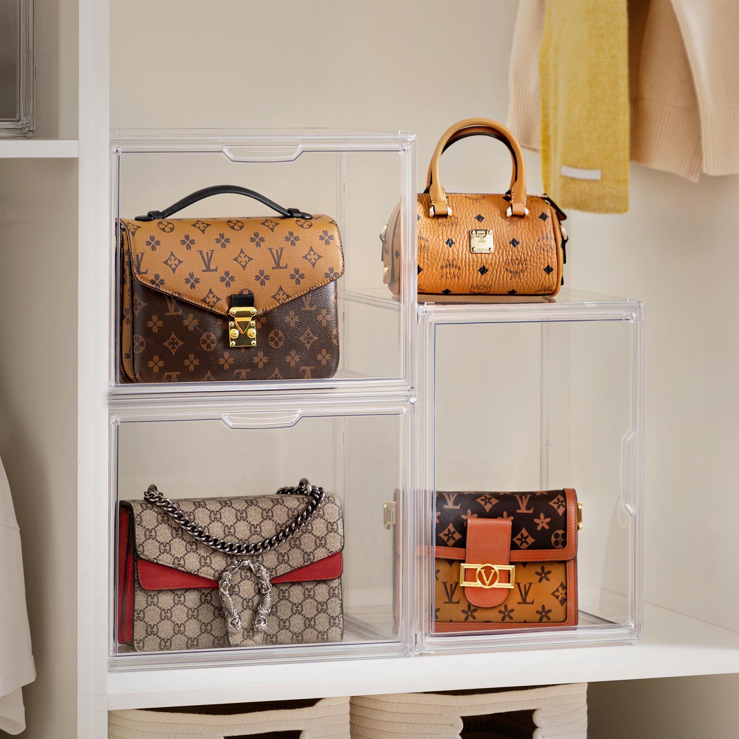 Paquete de 5 organizadores de almacenamiento de bolsos para armario, caja grande transparente apilable de bolsa con puerta magnética para coleccionables, cosméticos, tacones de mujer y juguetes 5
