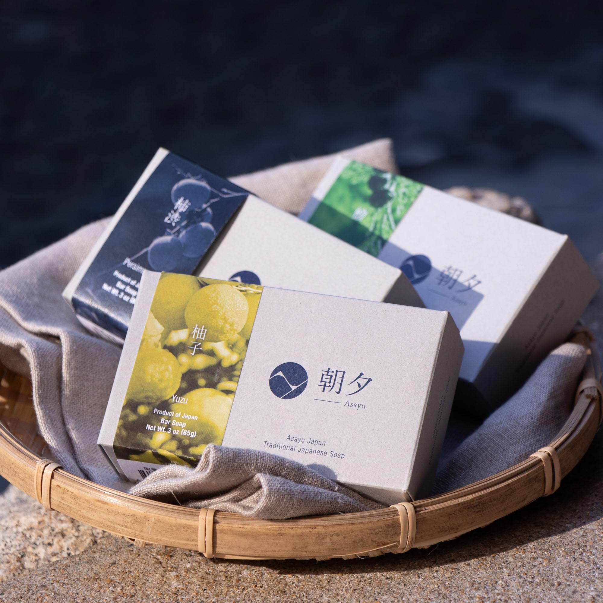 Asayu Japan Körperseifen-Geschenkset - Kaki, Hinoki, Yuzu - 3er-Pack, je 85 g (3 x 85 g), natürliche Körperseife für Männer und Frauen, sanft zu allen Hauttypen