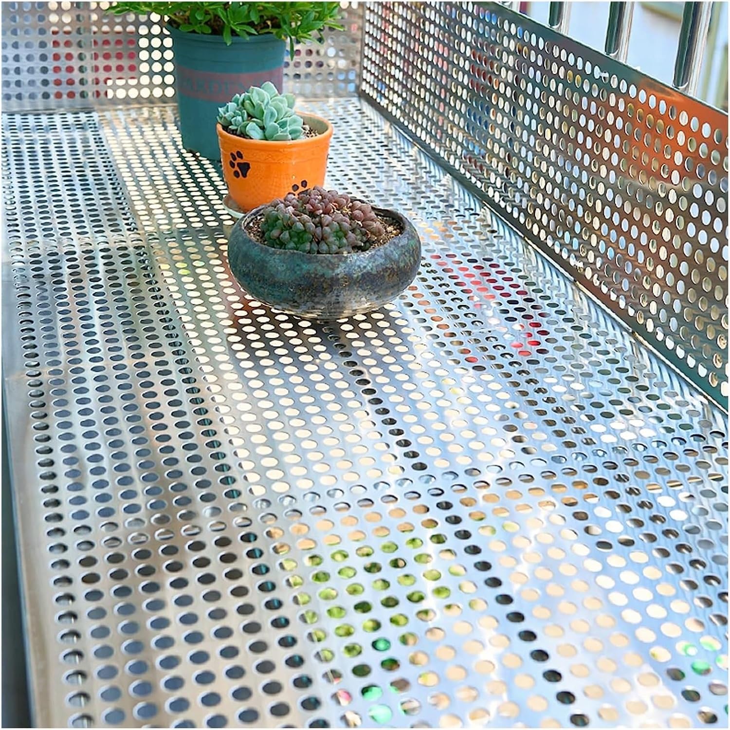 Generisch Lochblech aus Edelstahl 304, 10 mm Lochdurchmesser, 8 mm Lochabstand, Robustes Metallblech für Heimwerkerprojekte, 55 x 120 cm, rostbeständiges Gitterrost für den privaten und industriellen