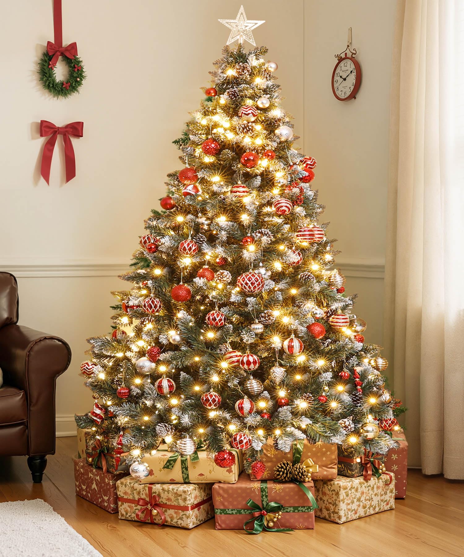 Yorbay künstlicher Weihnachtsbaum mit Beleuchtung und weißem Schnee, LED Tannenbaum für Weihnachten-Dekoration mit echten Tannenzapfen, Feuerbeständig (210CM)
