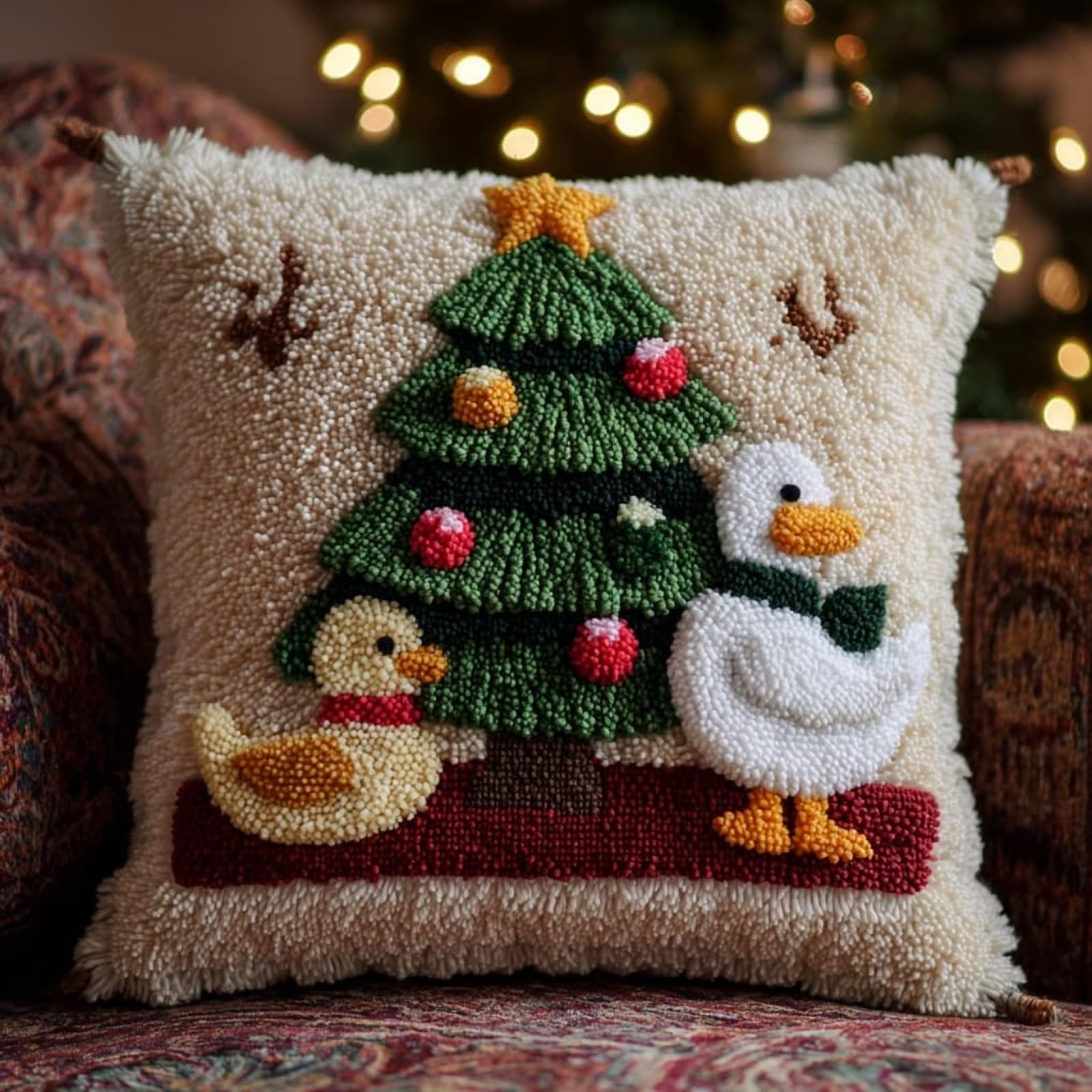 AxiangziK Latch Hook Cushion Kit 43x43cm,Christmas Tree and Duck Complete Needlecraft Set with Pre-Cut Yarn & Tools,Creative Home Decor Gift for All Ages