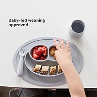 Vista 4 de ezpz Mini Mat (Azul) – 6 – 12 meses + – Mantel individual de succión 100% silicona + plato dividido con tres compartimentos – Apoya el destete