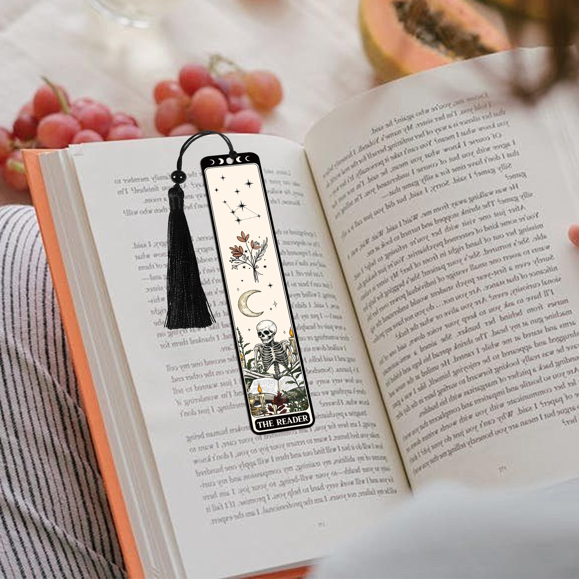 Anti Social Book Club Bookmark: Vintage Aesthetic Metal Bookmarks with Tassel, Funny Book Mark Page Markers for Book Lovers, Gifts for Women Girls Teens Readers Bookish School Office Supplies: Gothic Skull