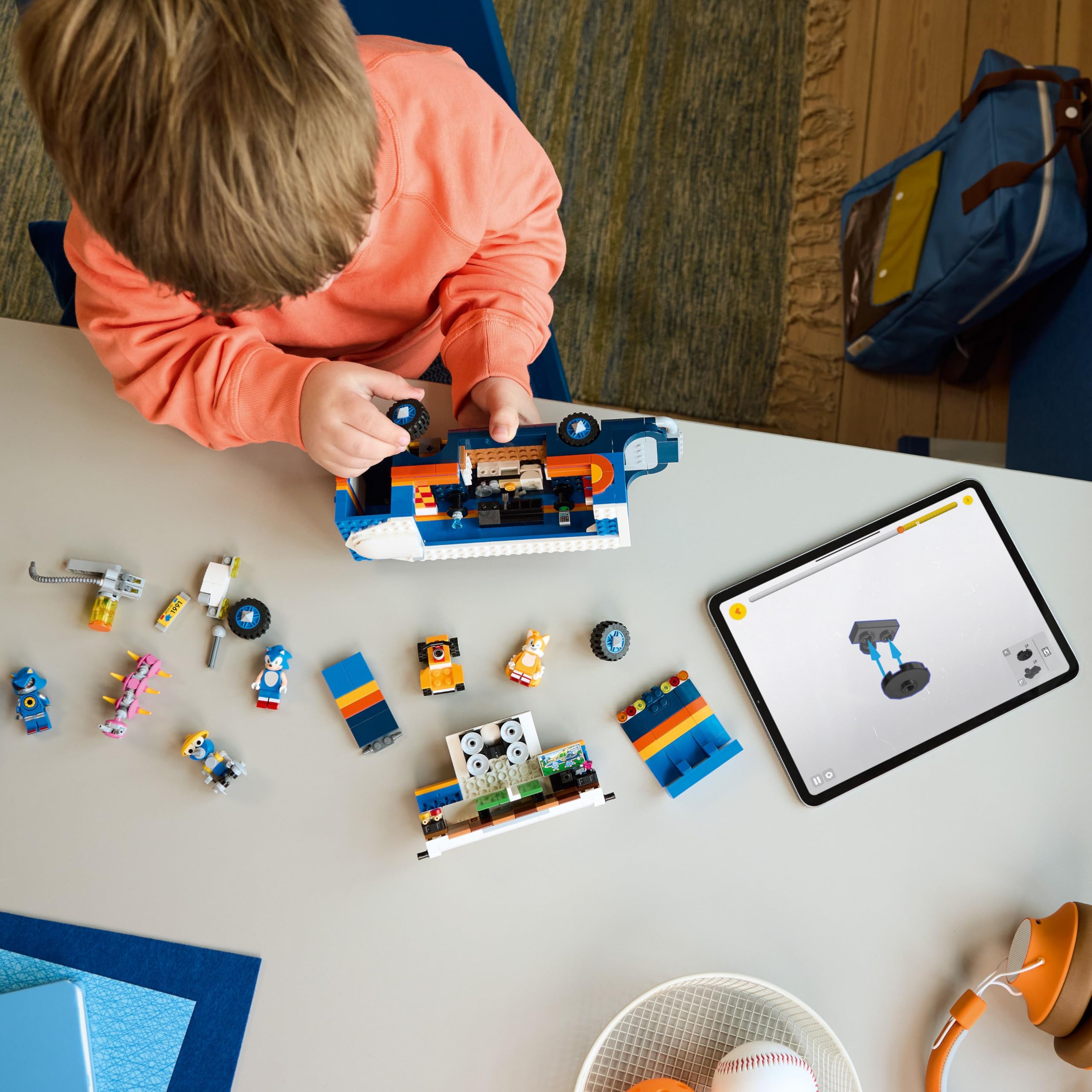 LEGO Sonic the Hedgehog Sonic i pojazd do zadań specjalnych 77006 | Pojazd i 5 postaci, zabawka dla 8-latka, prezent dla fana Sonika, zestaw klocków konstrukcyjnych dla dzieci, 747 elementów